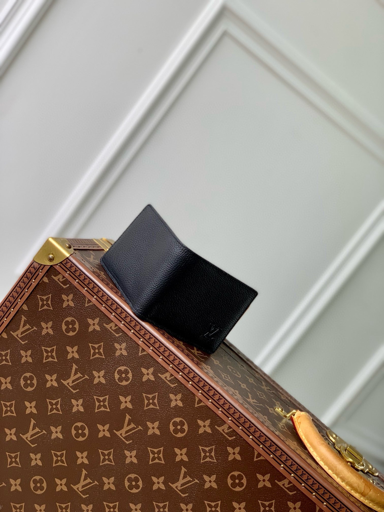 LOU WALLET
