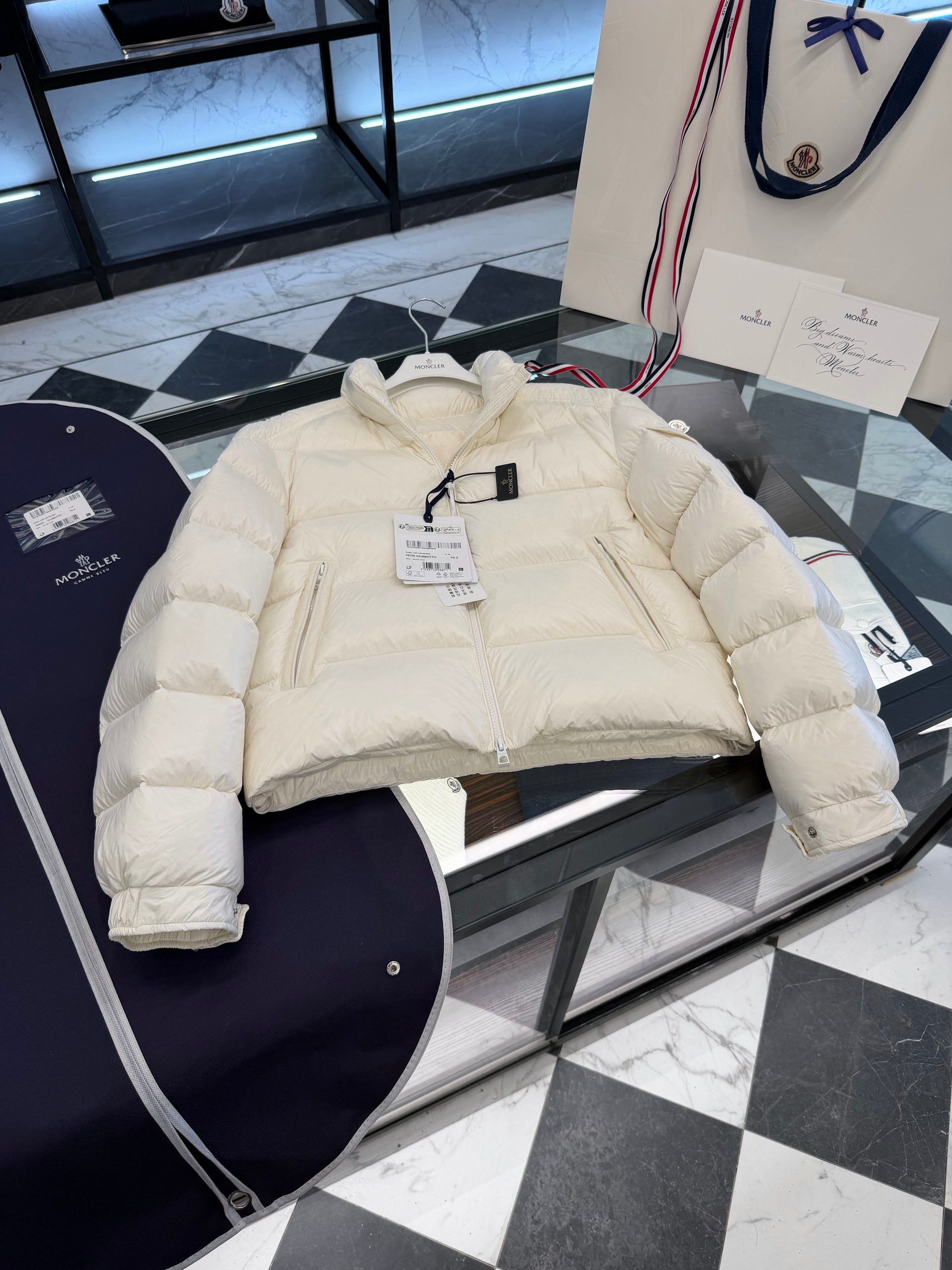 MONC PETRA JACKET