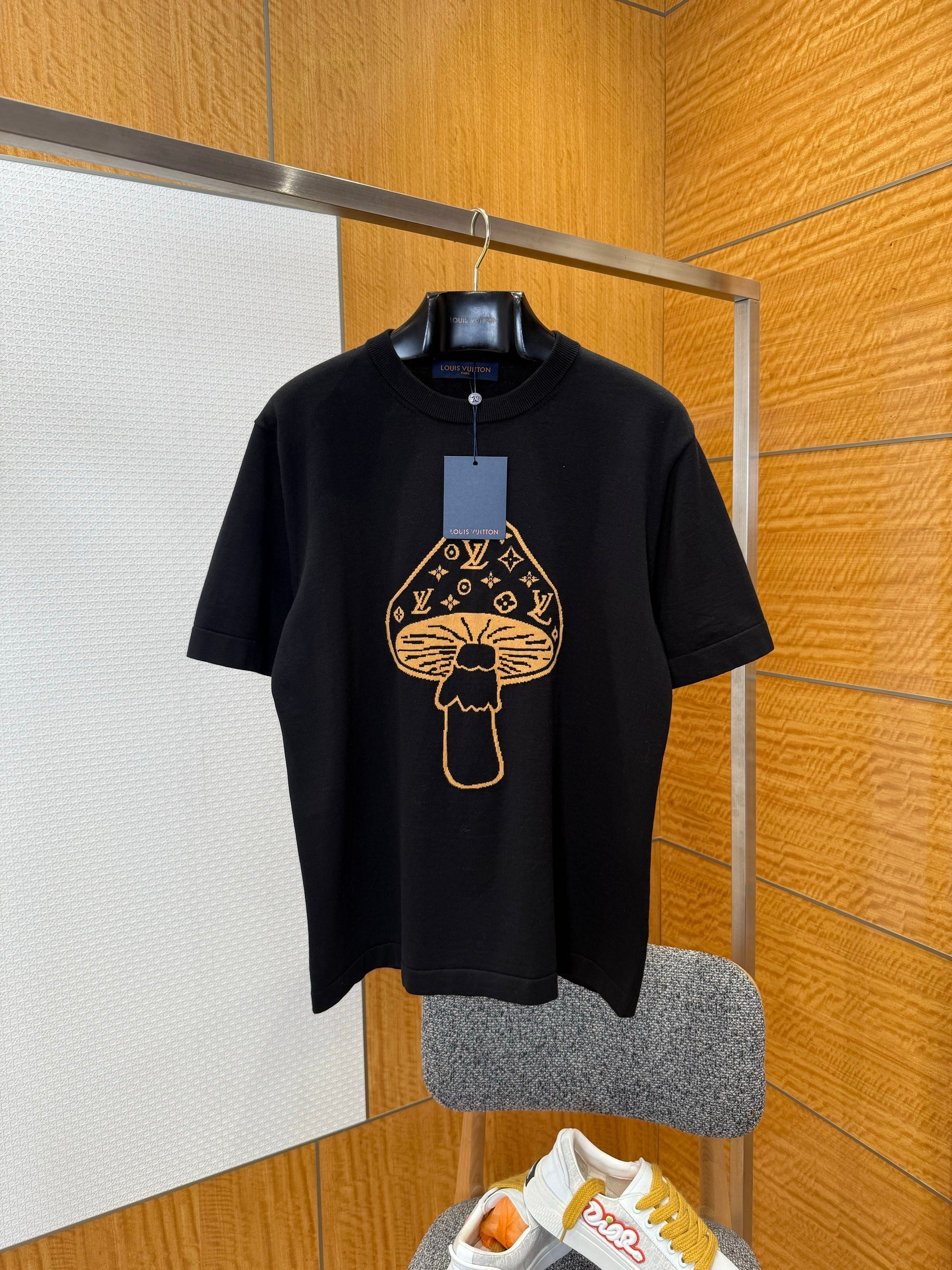 LOU T-SHIRT