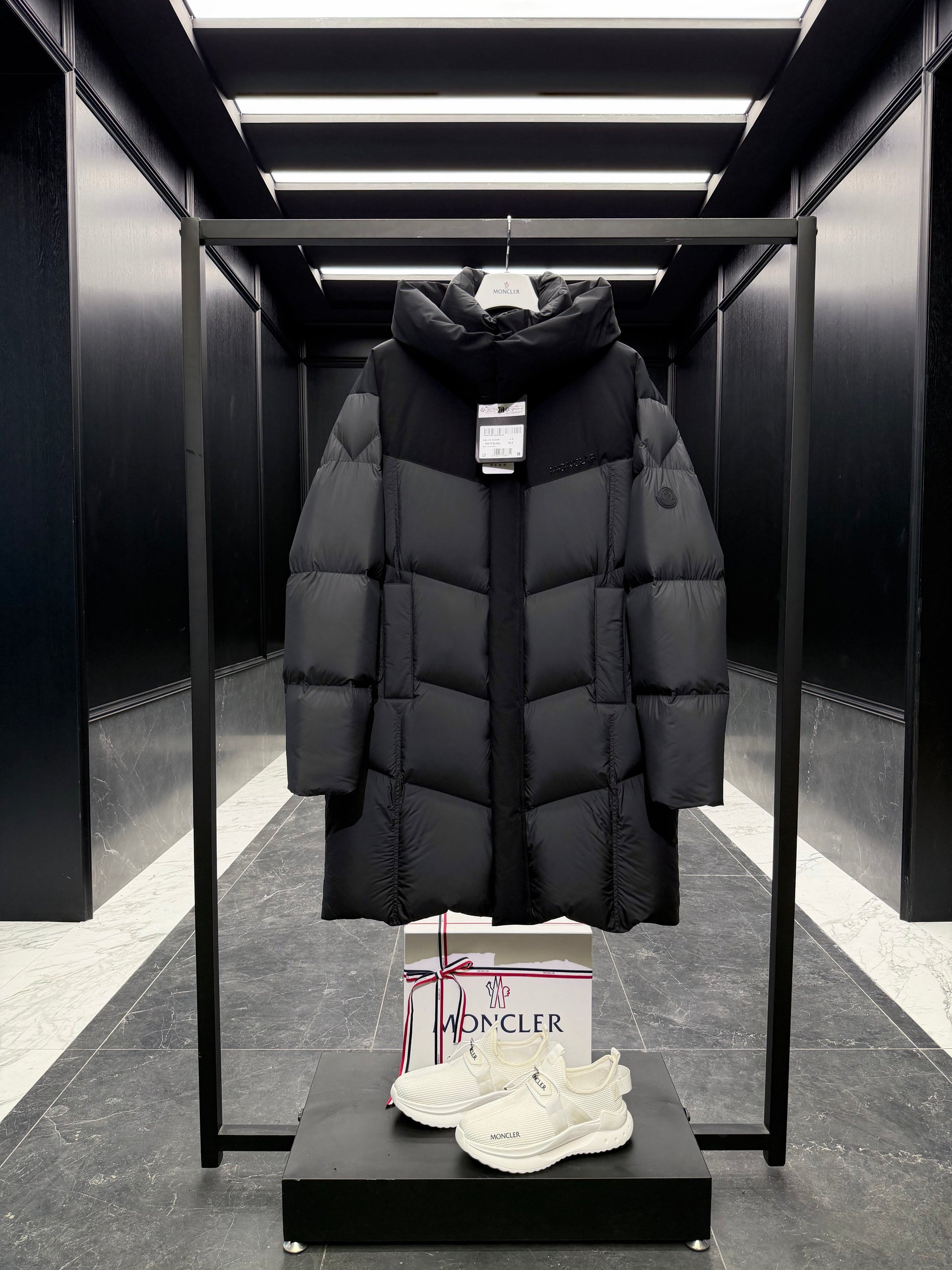 MONC MATT BLACK COAT