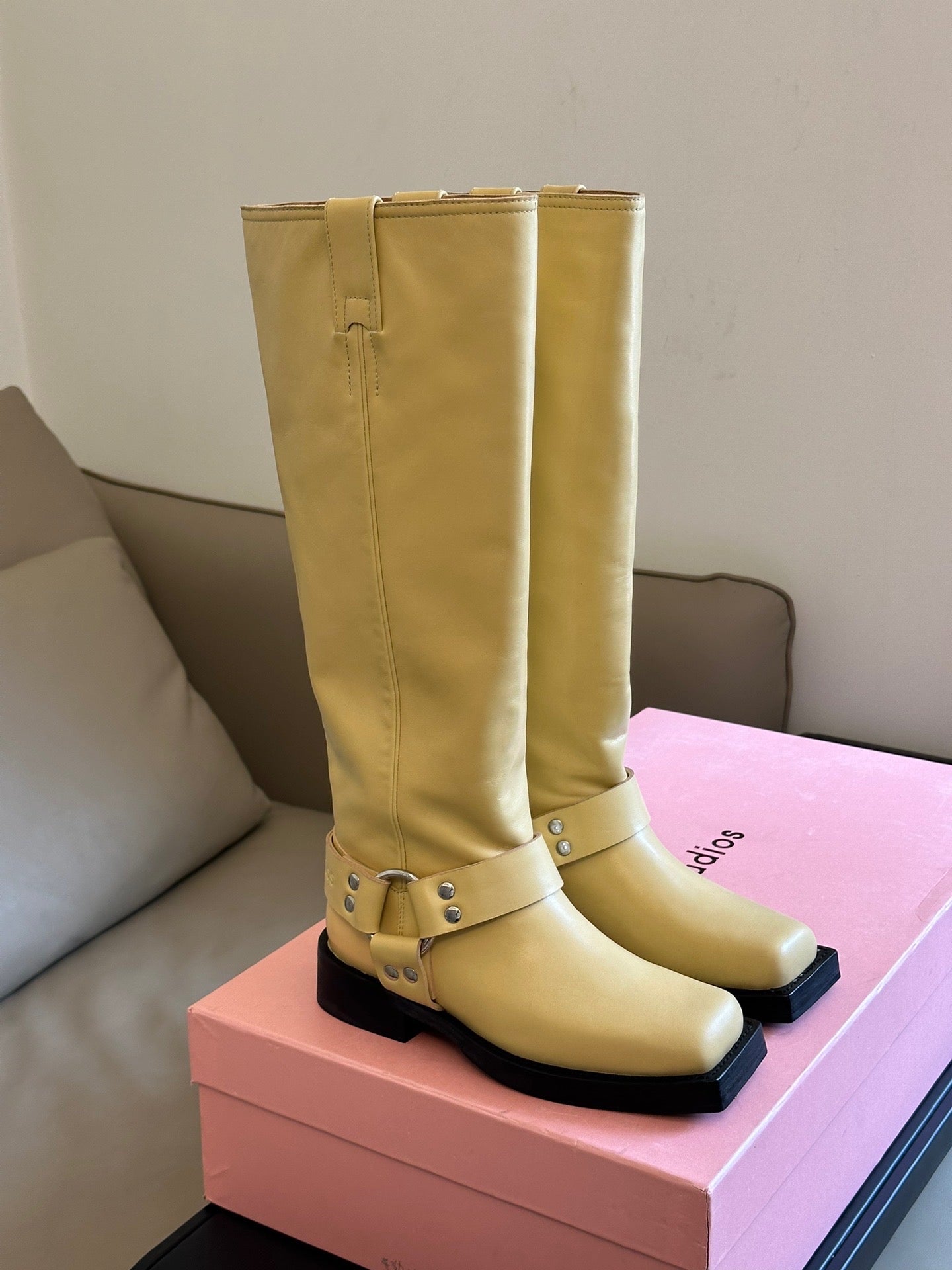 ACNE BOOTS