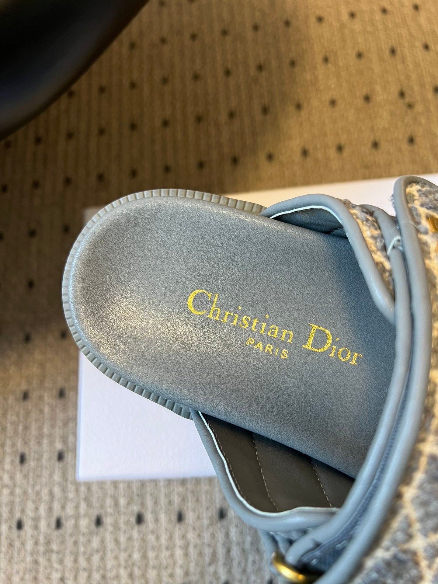 CD DIORACT SANDALS