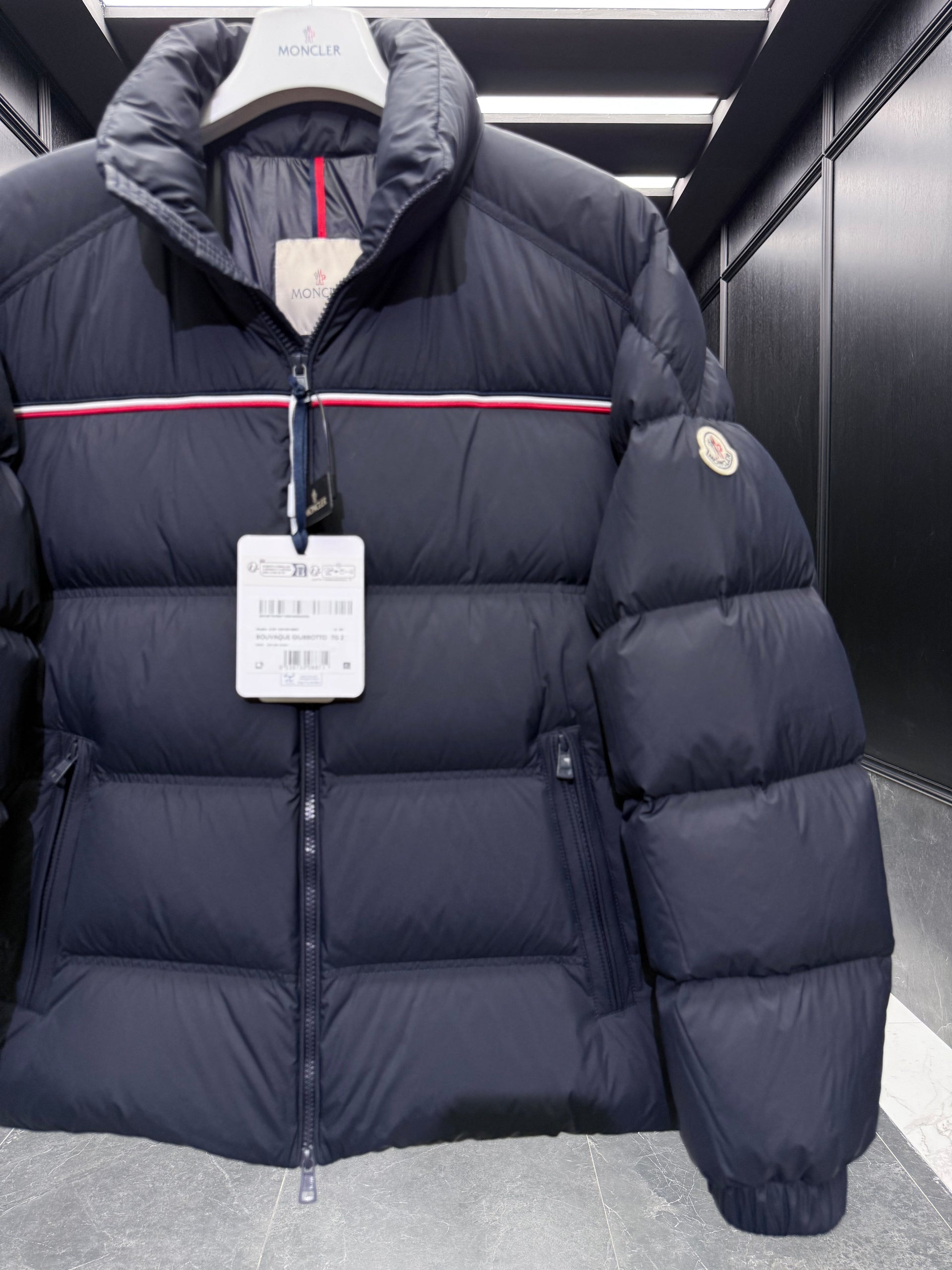 MONC BOUVAQUE JACKET