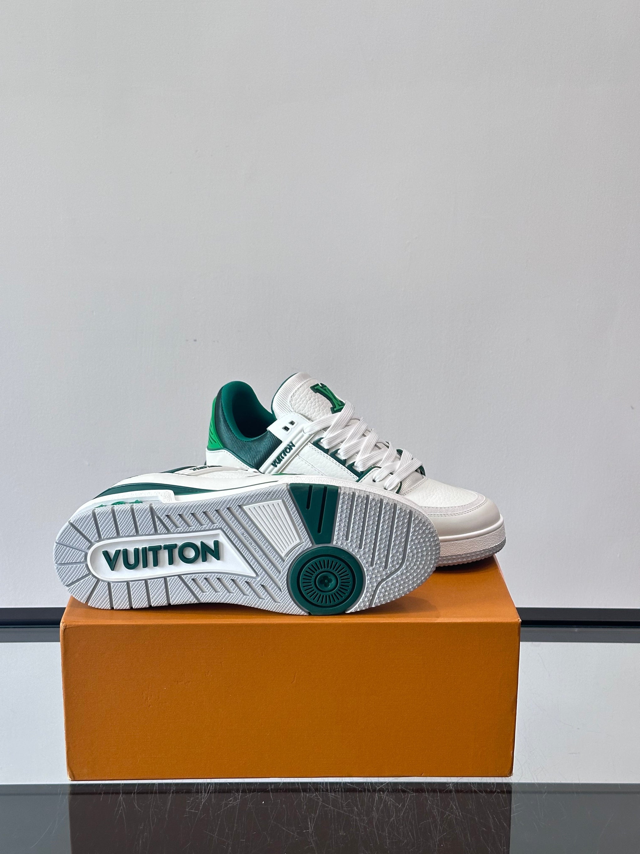 LOU TRAINERS