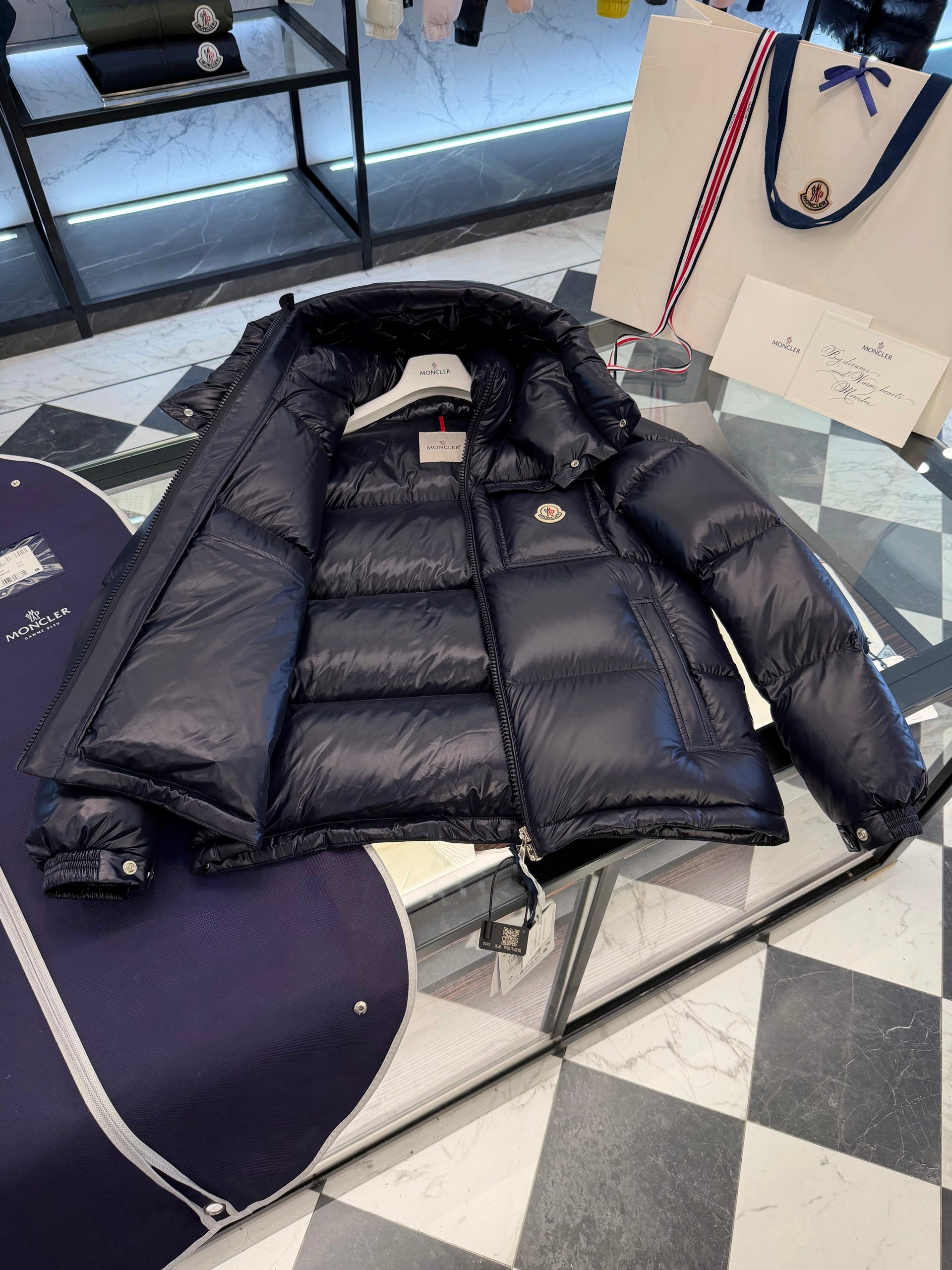 MONC MONTBELIARD JACKET