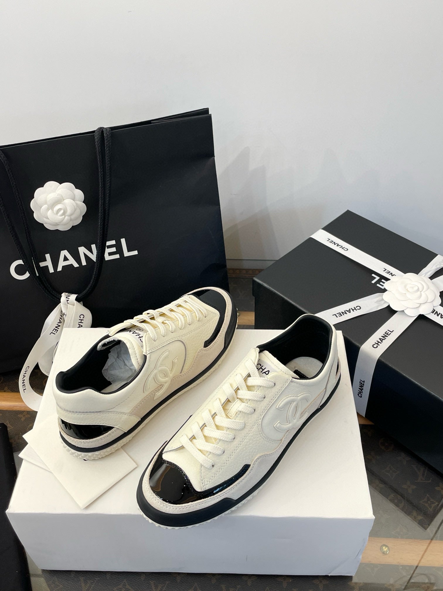 CC SNEAKER