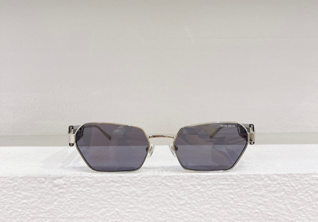 MIU M SUNGLASSES