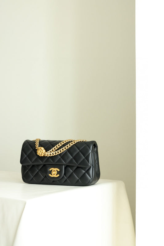 CC CLASSIC FLAP MINI BAG