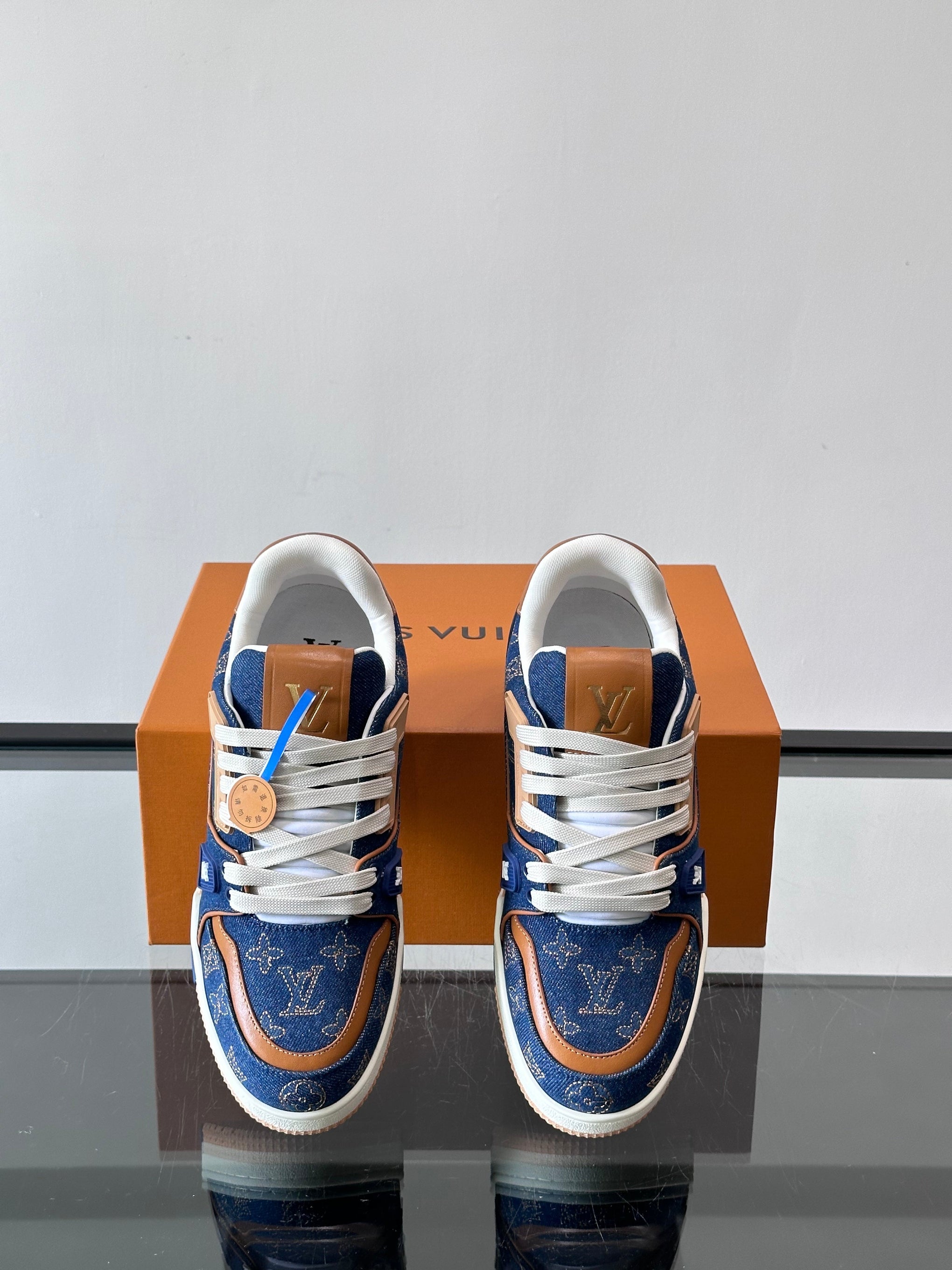 LOU TRAINERS