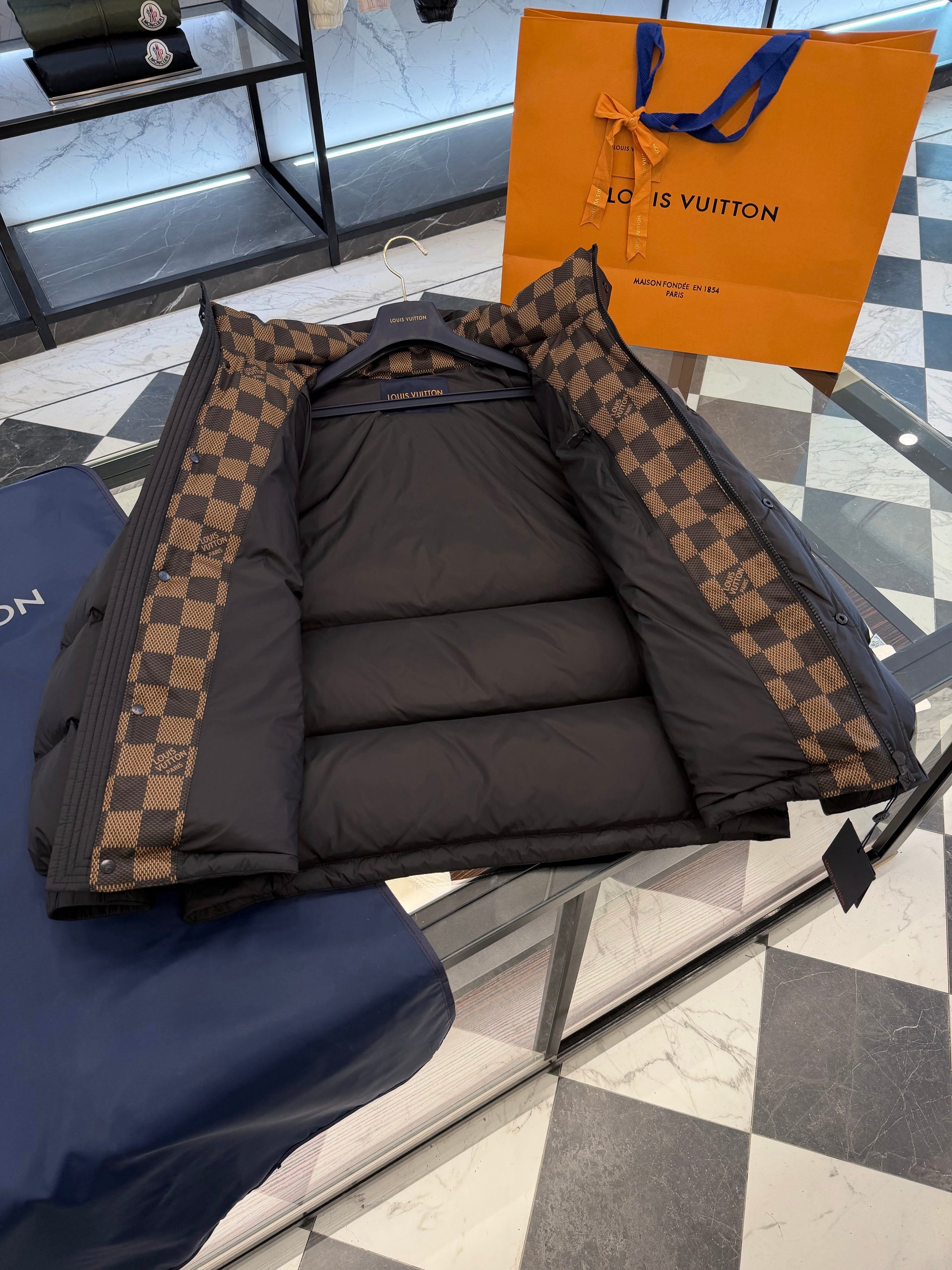 LOU PUFFER JACKET
