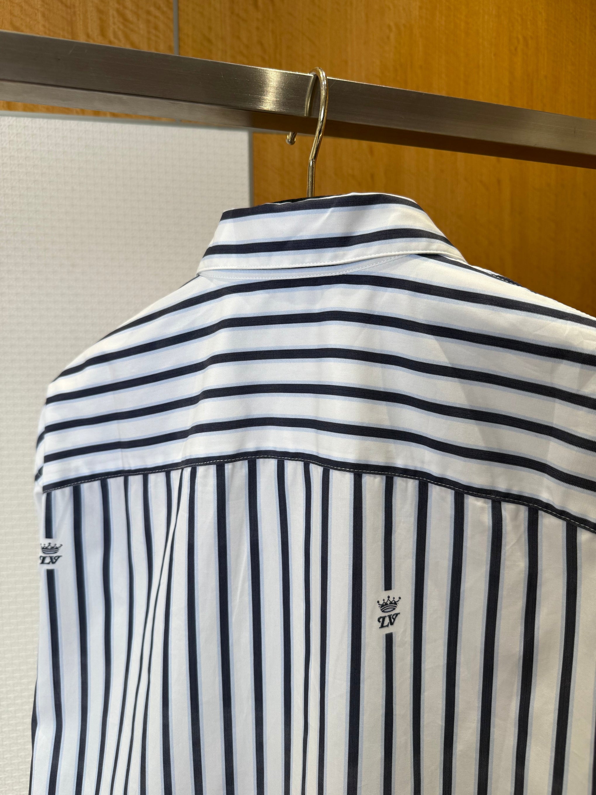 LOU SHIRT