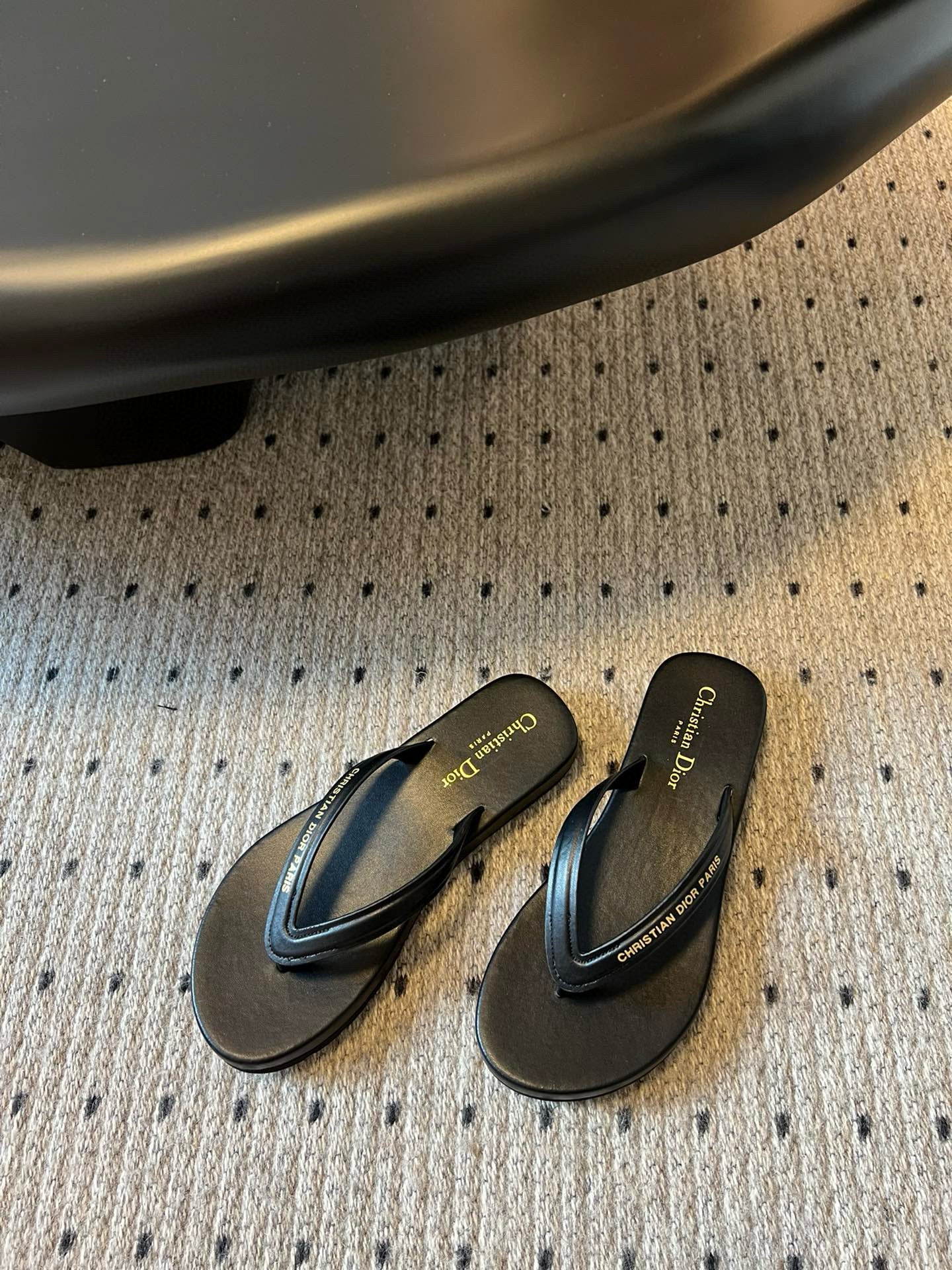 CD THONG SANDAL