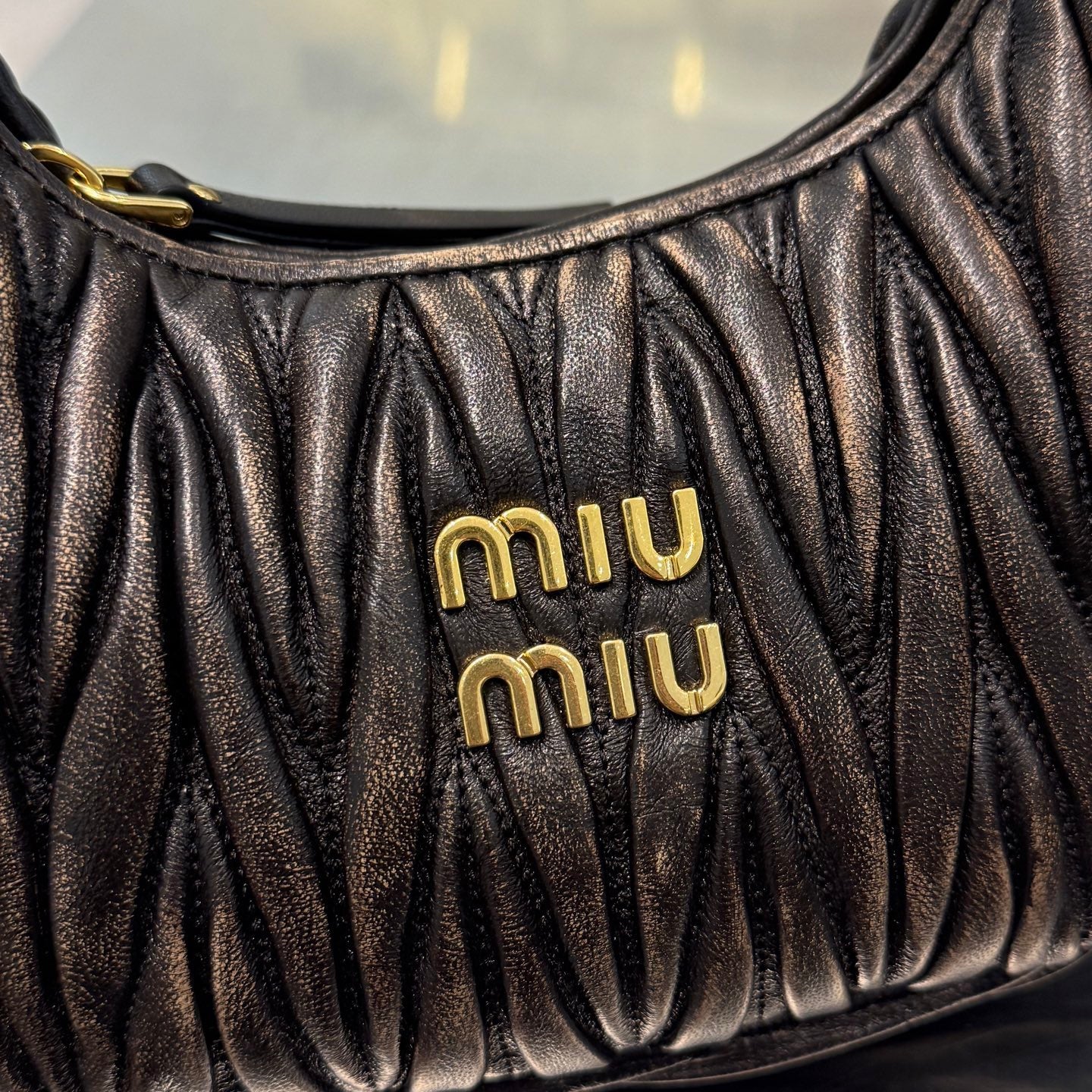 MIU M WANDER BAG