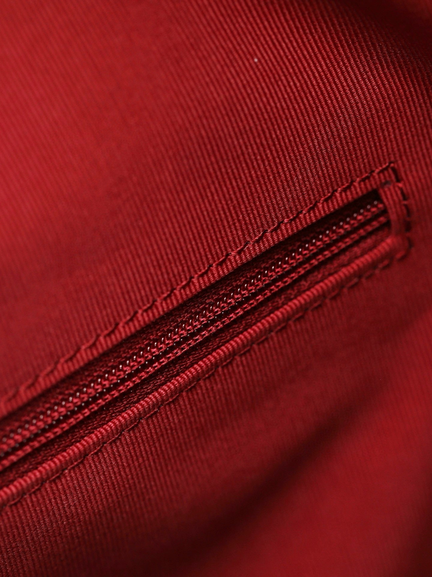 CC 23B MAXI HOBO BAG