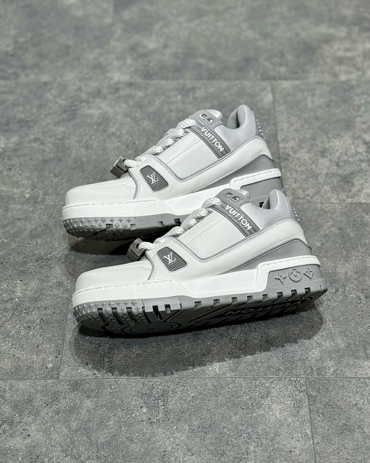 LOU TRAINERS