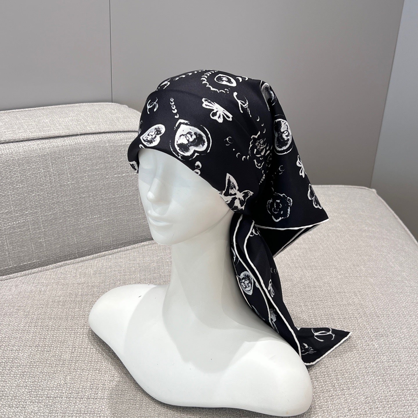 CC SILK SCARF