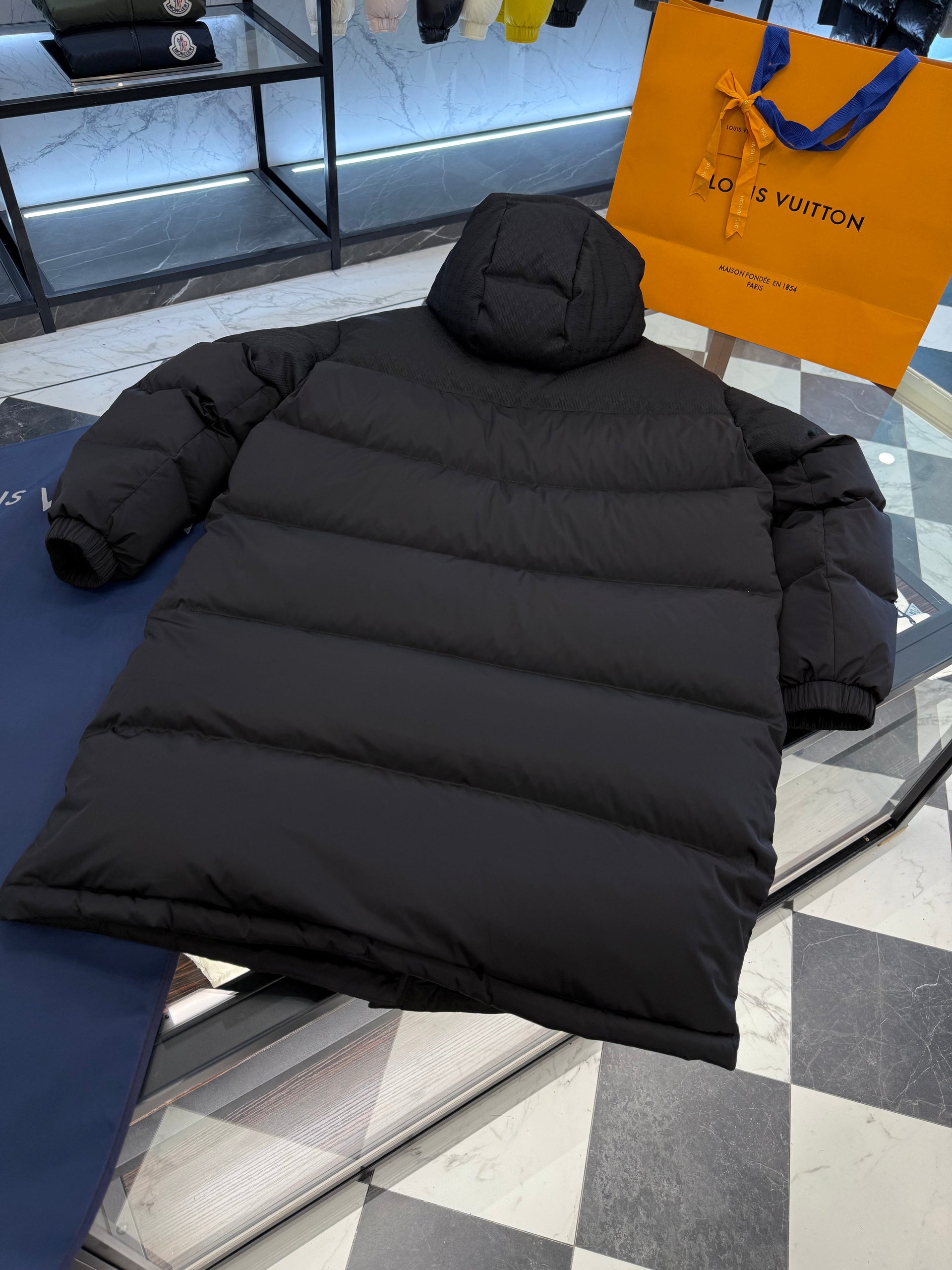 LOU COAT