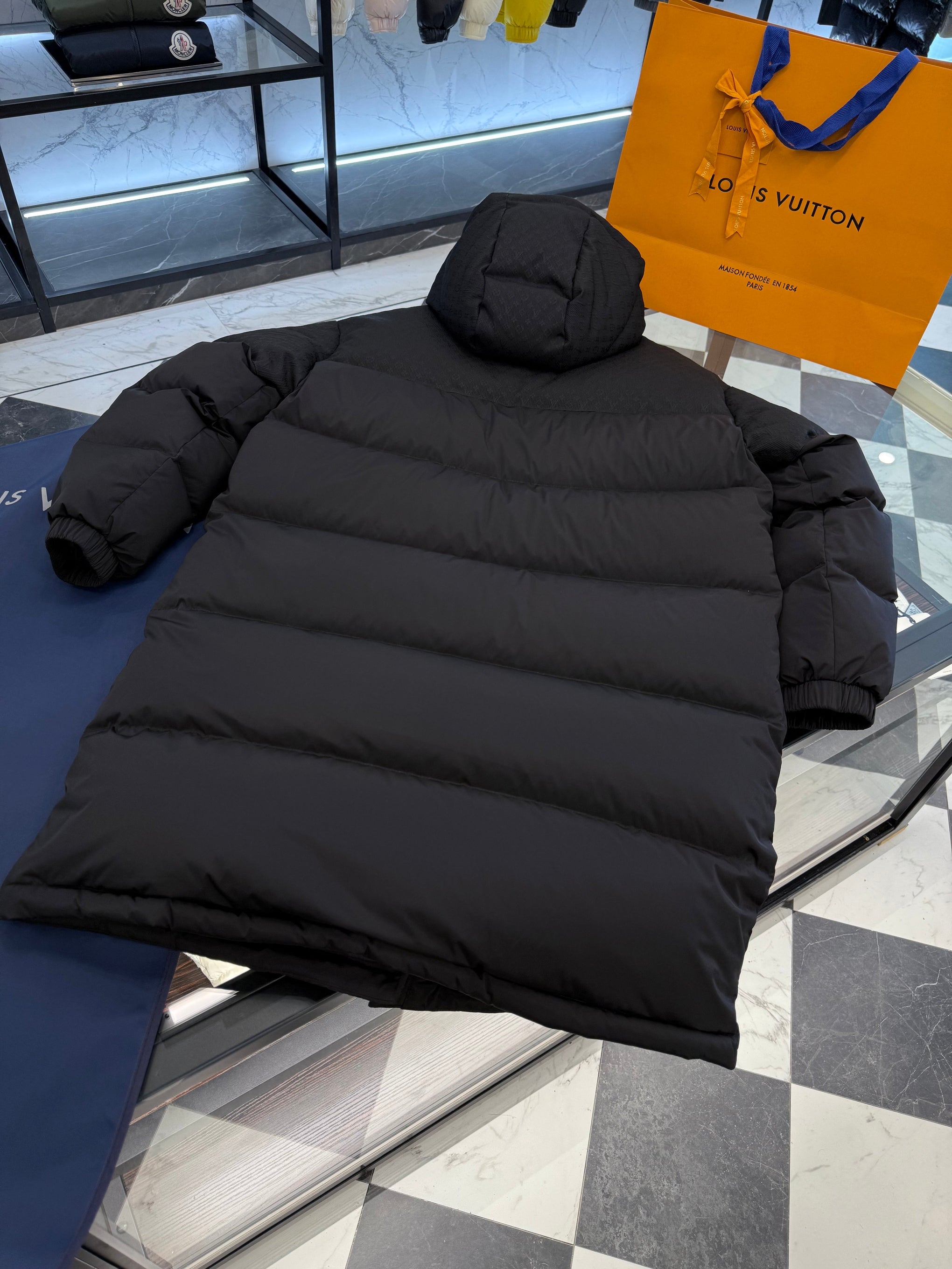 LOU COAT