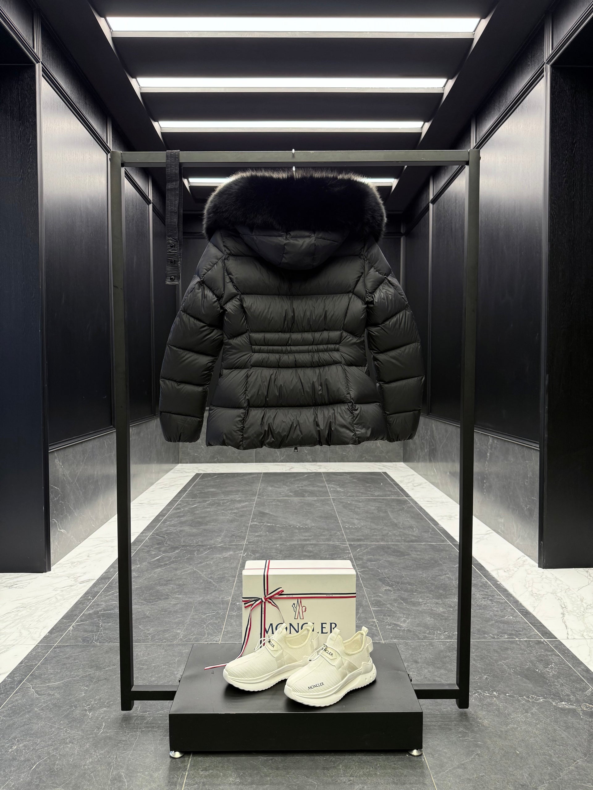 MONC BOED JACKET