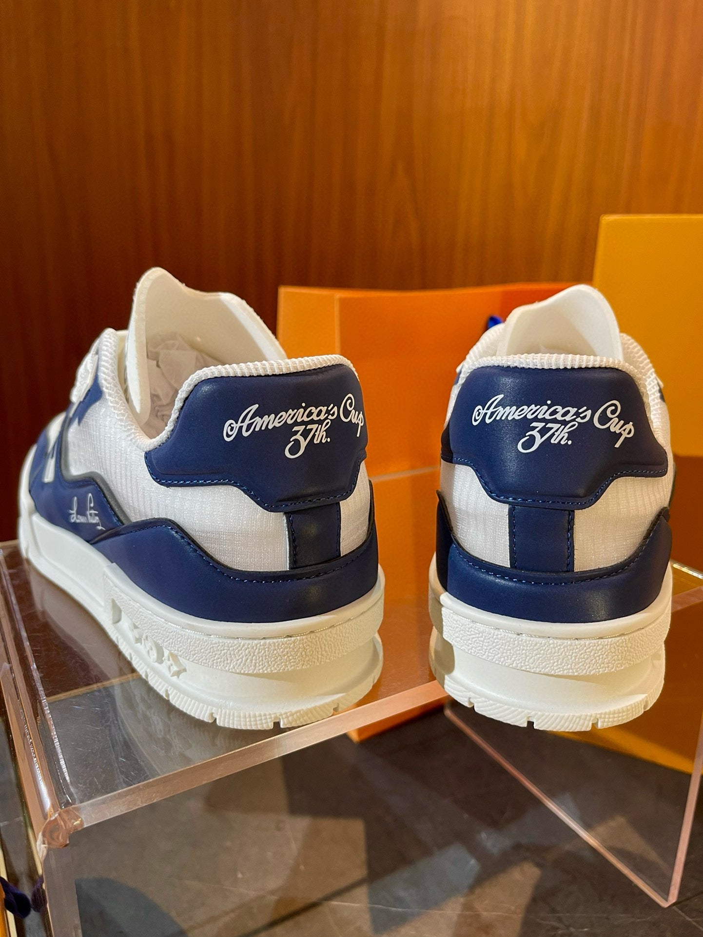 LOU TRAINERS
