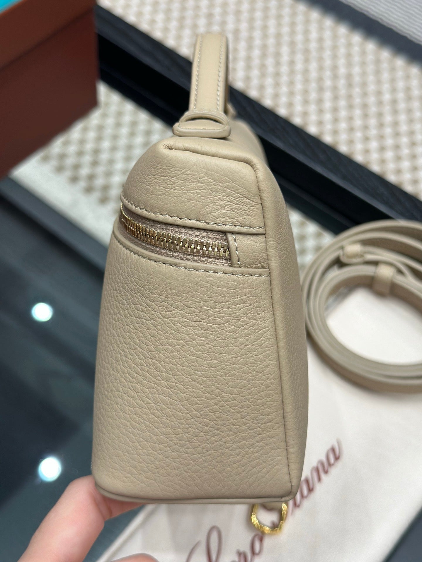 LORO P EXTRA POCKET L19 BAG
