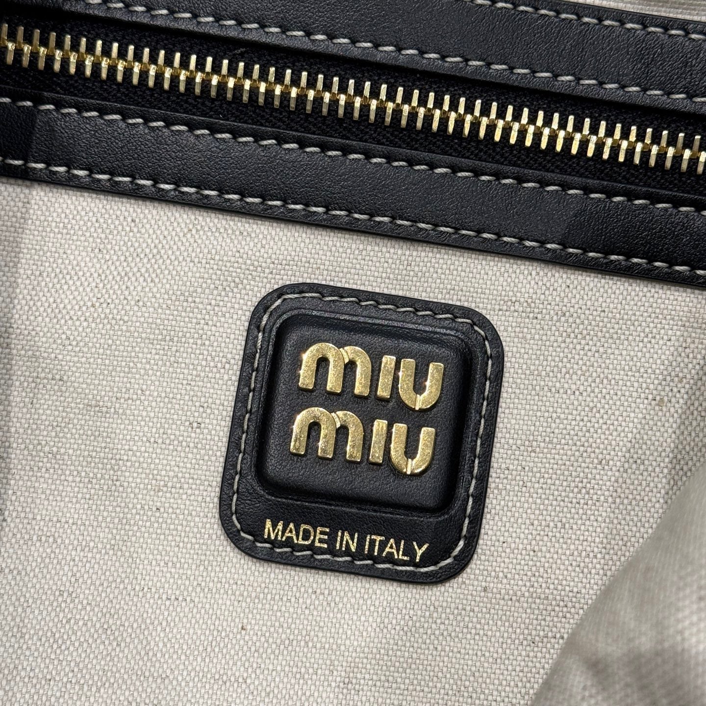 MIU M IVY LEATHER BAG