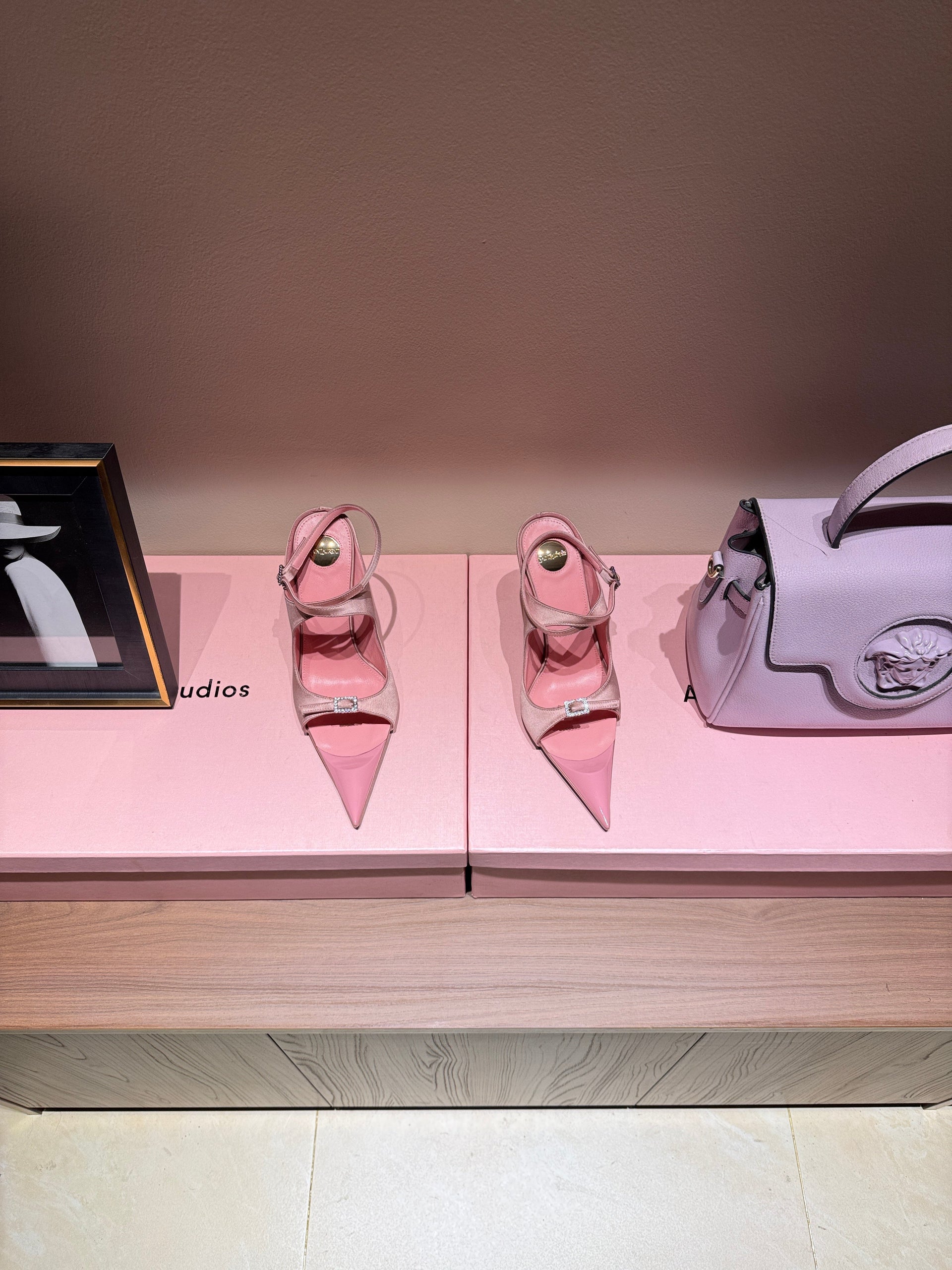 SL HEELS