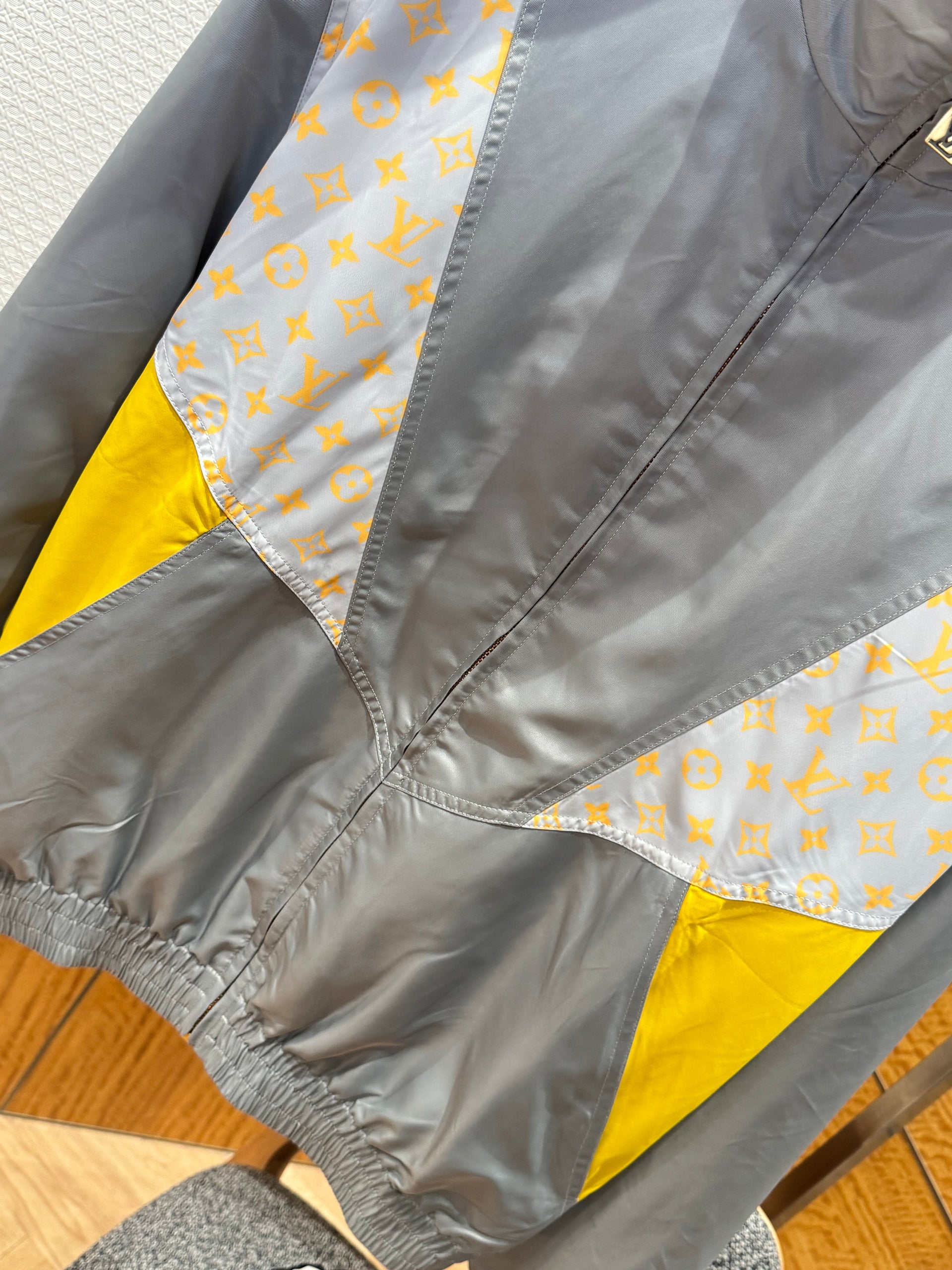 LOU JACKET