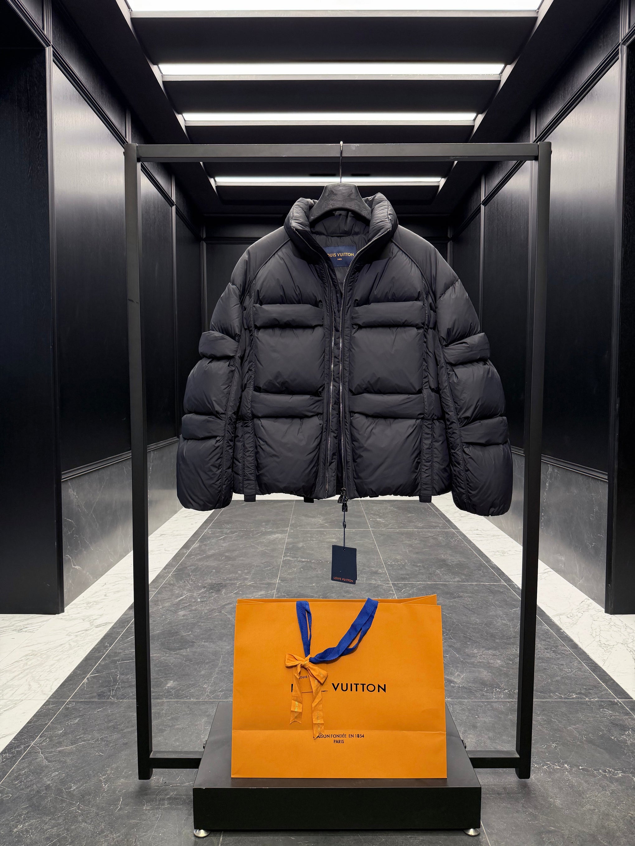 LOU PUFFER JACKET