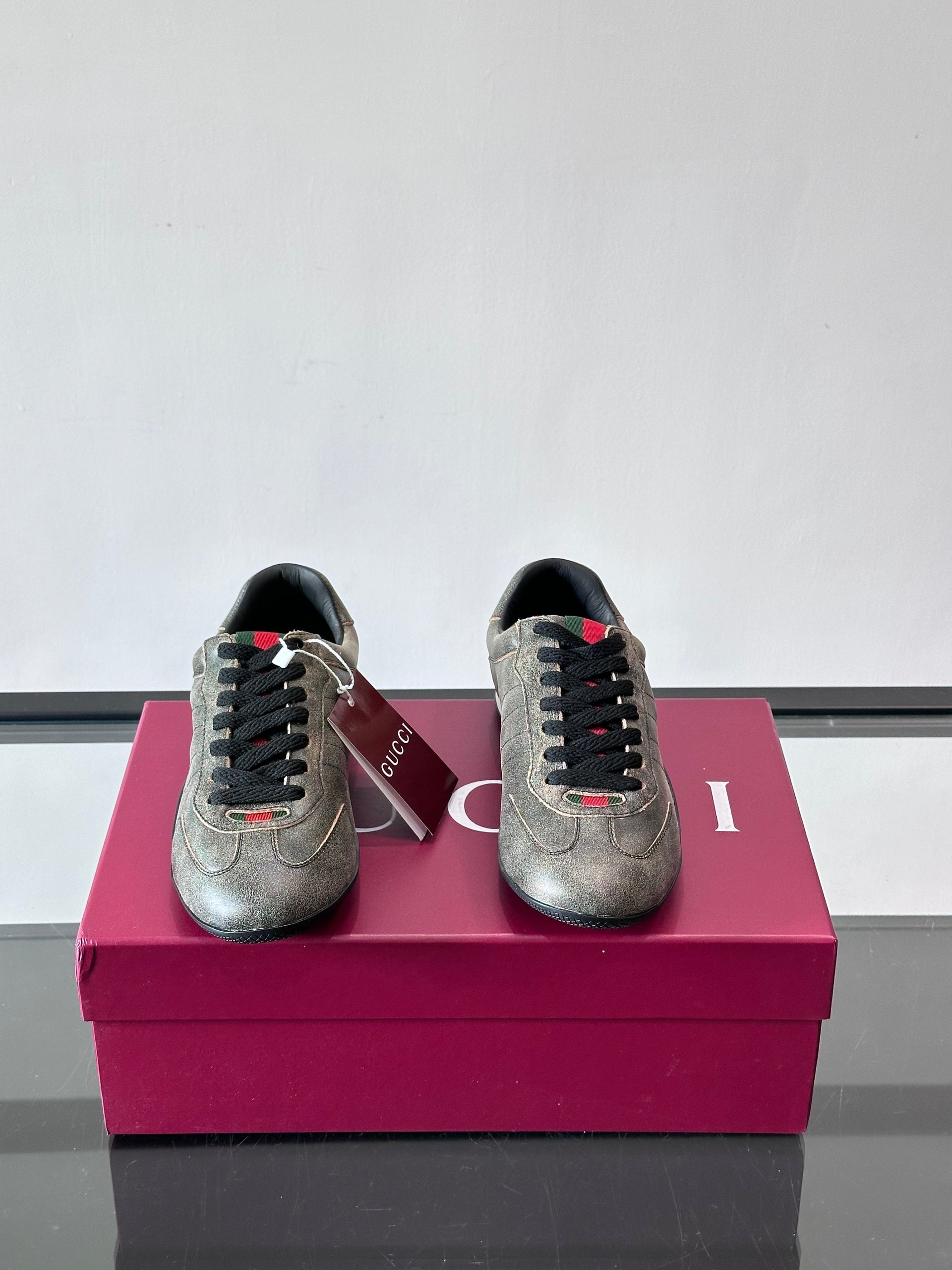 GG SHIFT SNEAKERS
