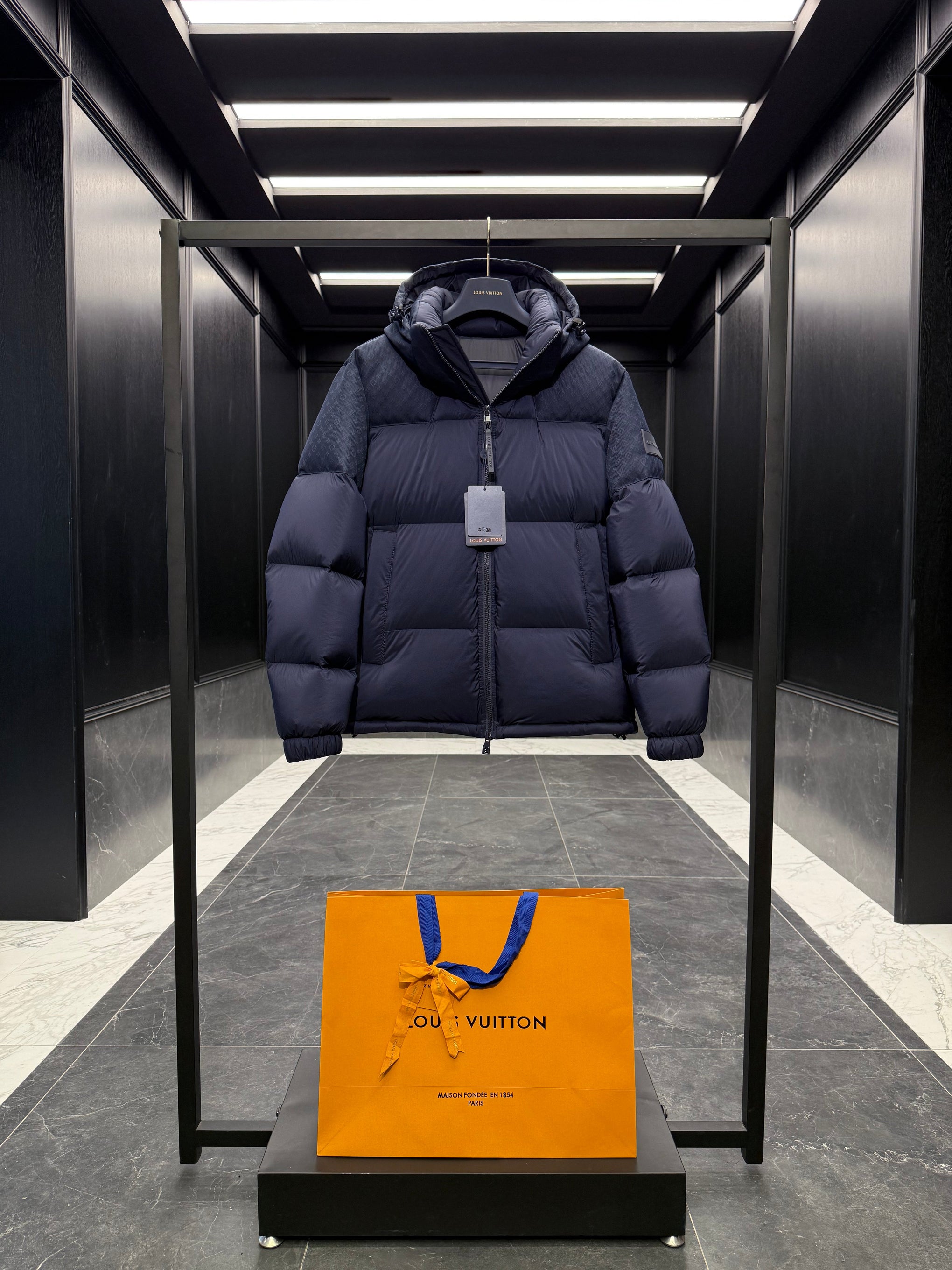LOU PUFFER JACKET