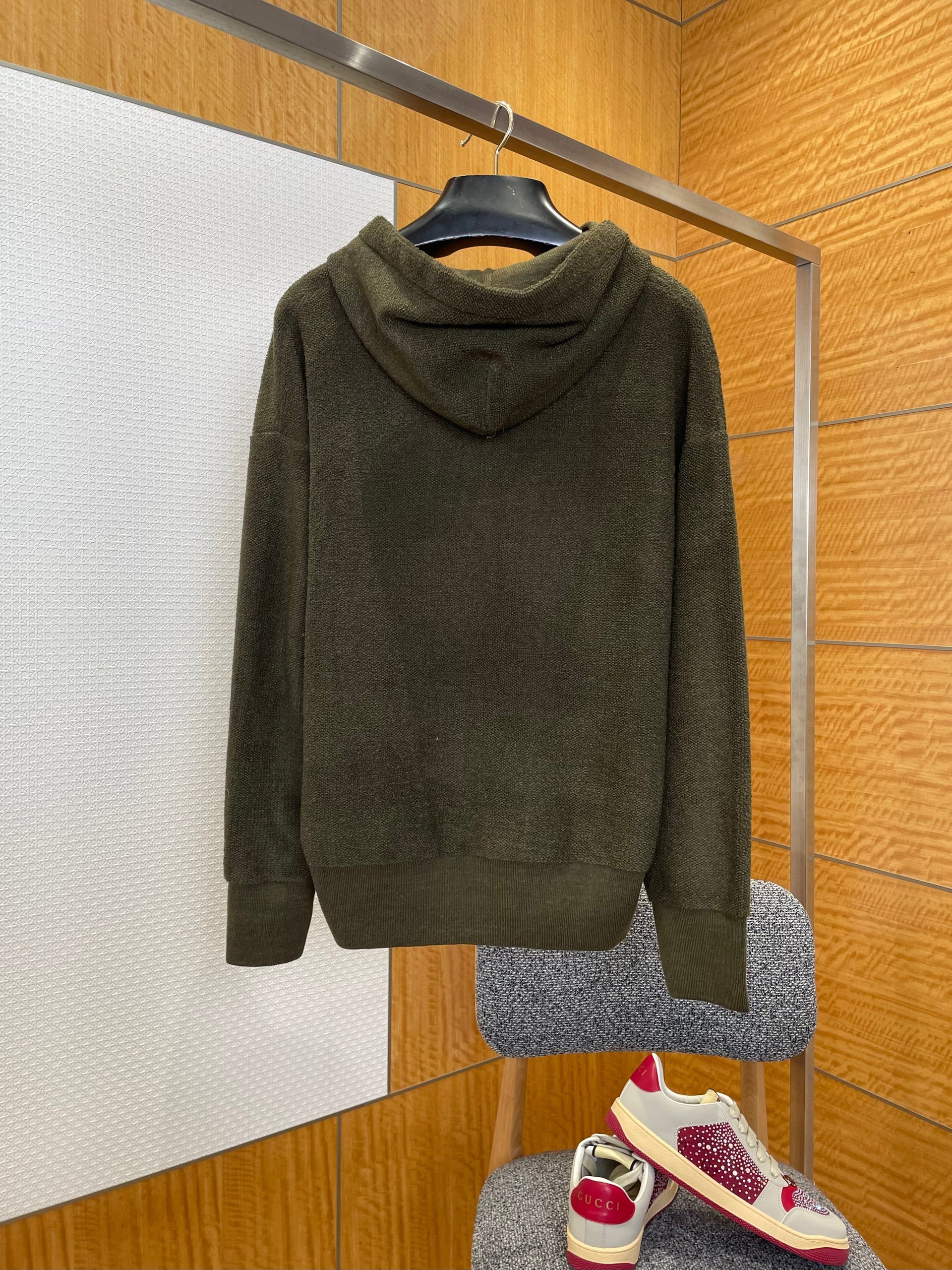 LOEW ZIP HOODIE