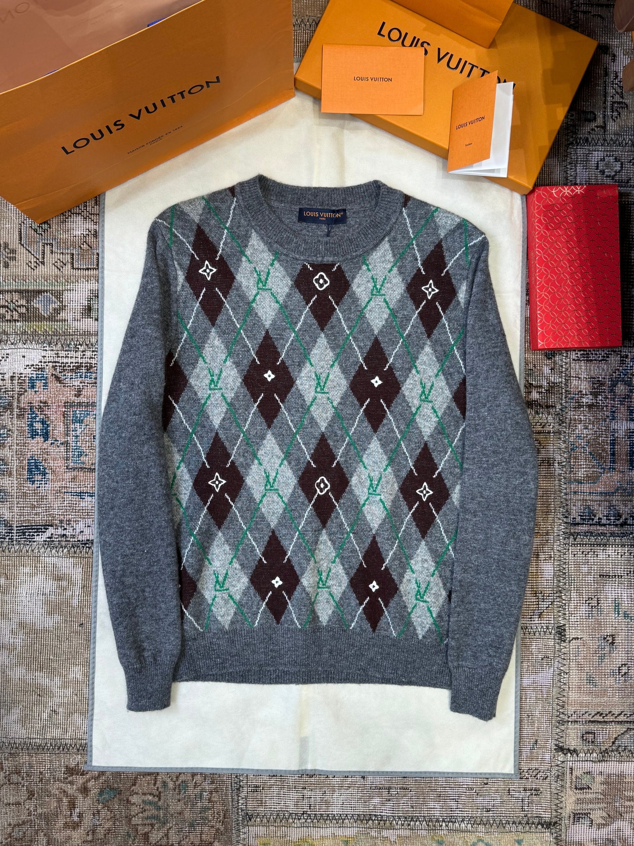 LOU JUMPER