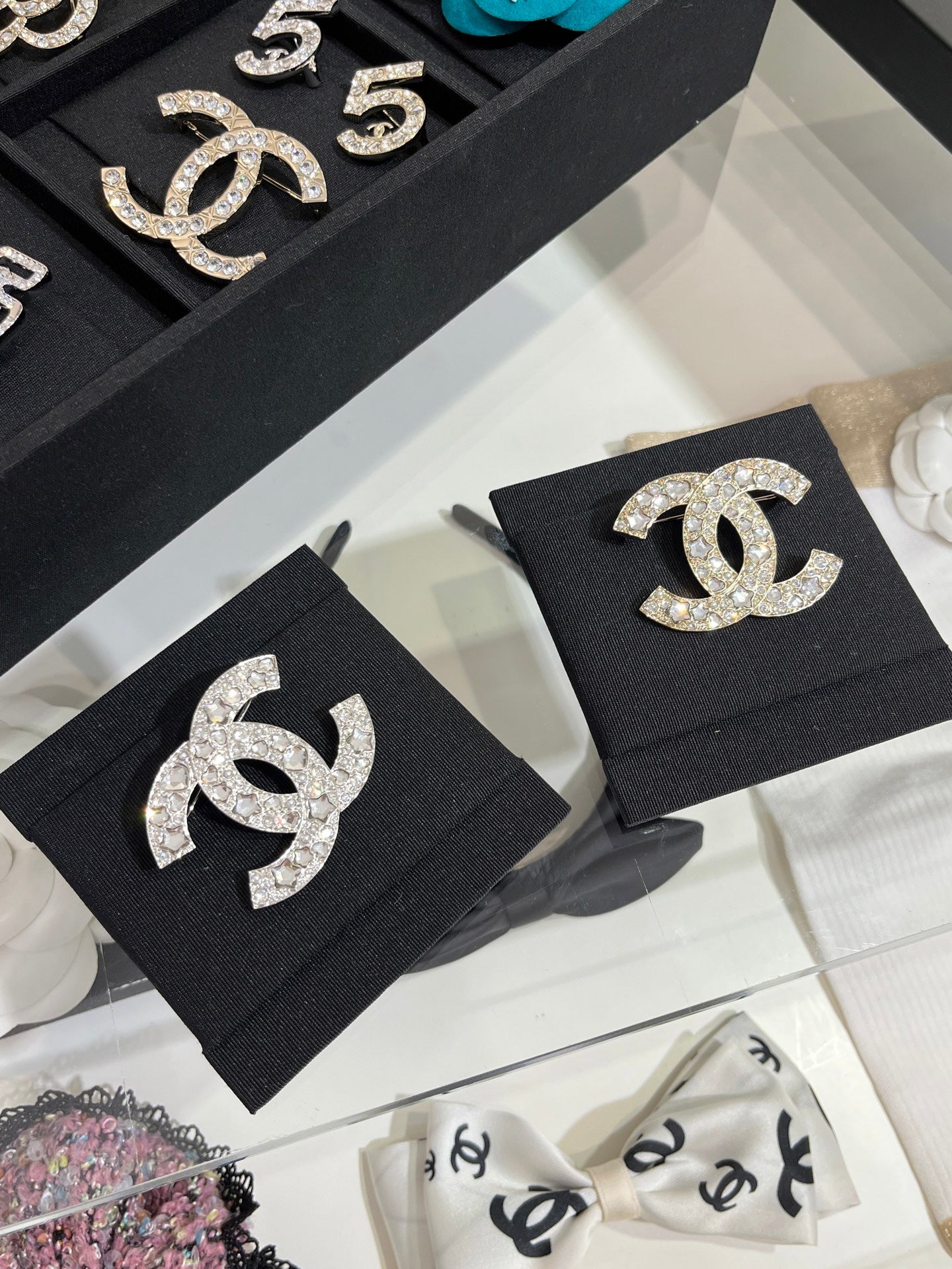 CC BROOCHE