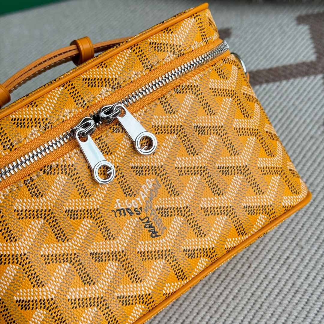 GOYA MUSE MINI VANITY BAG