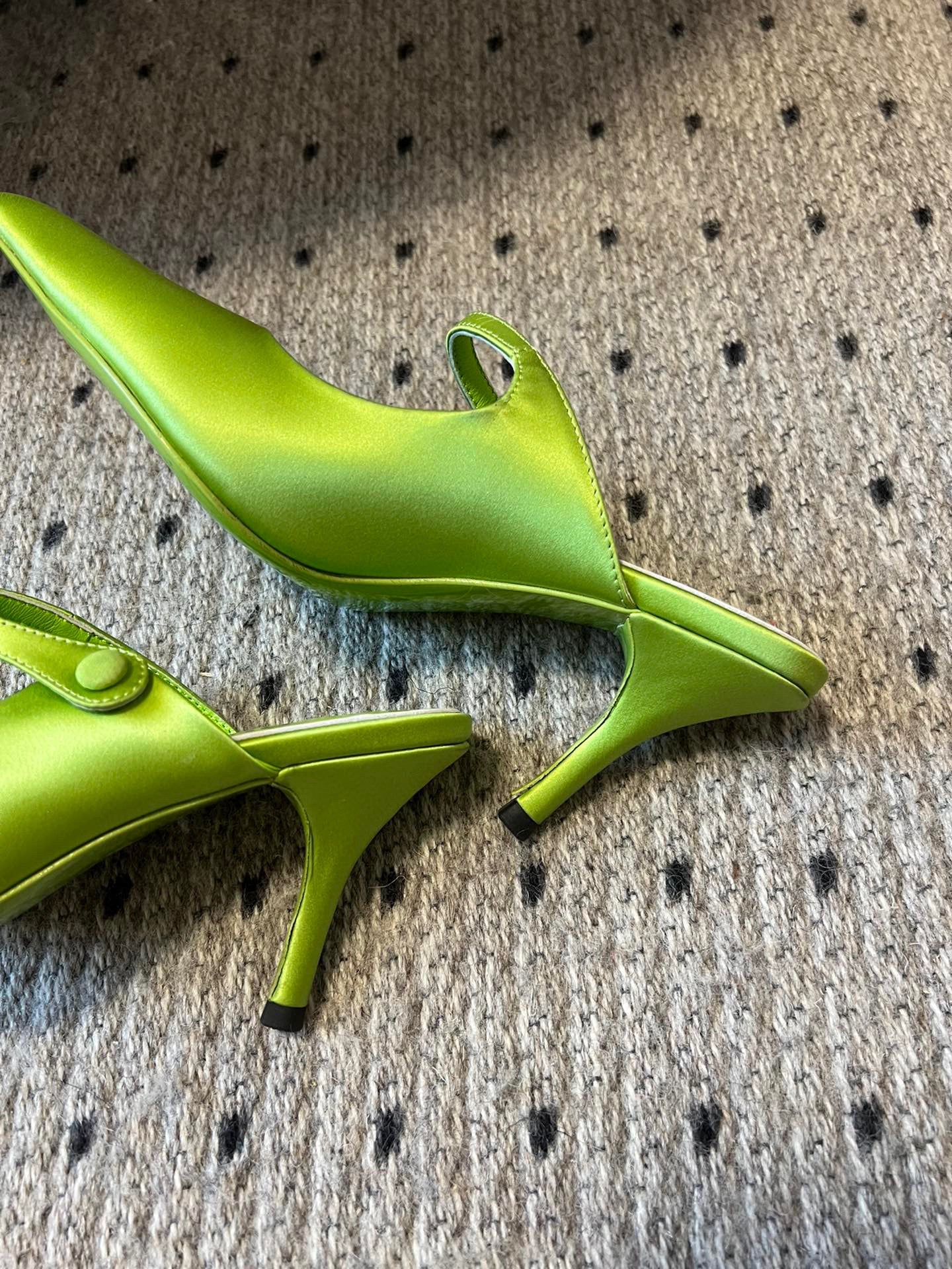 PD HEELS