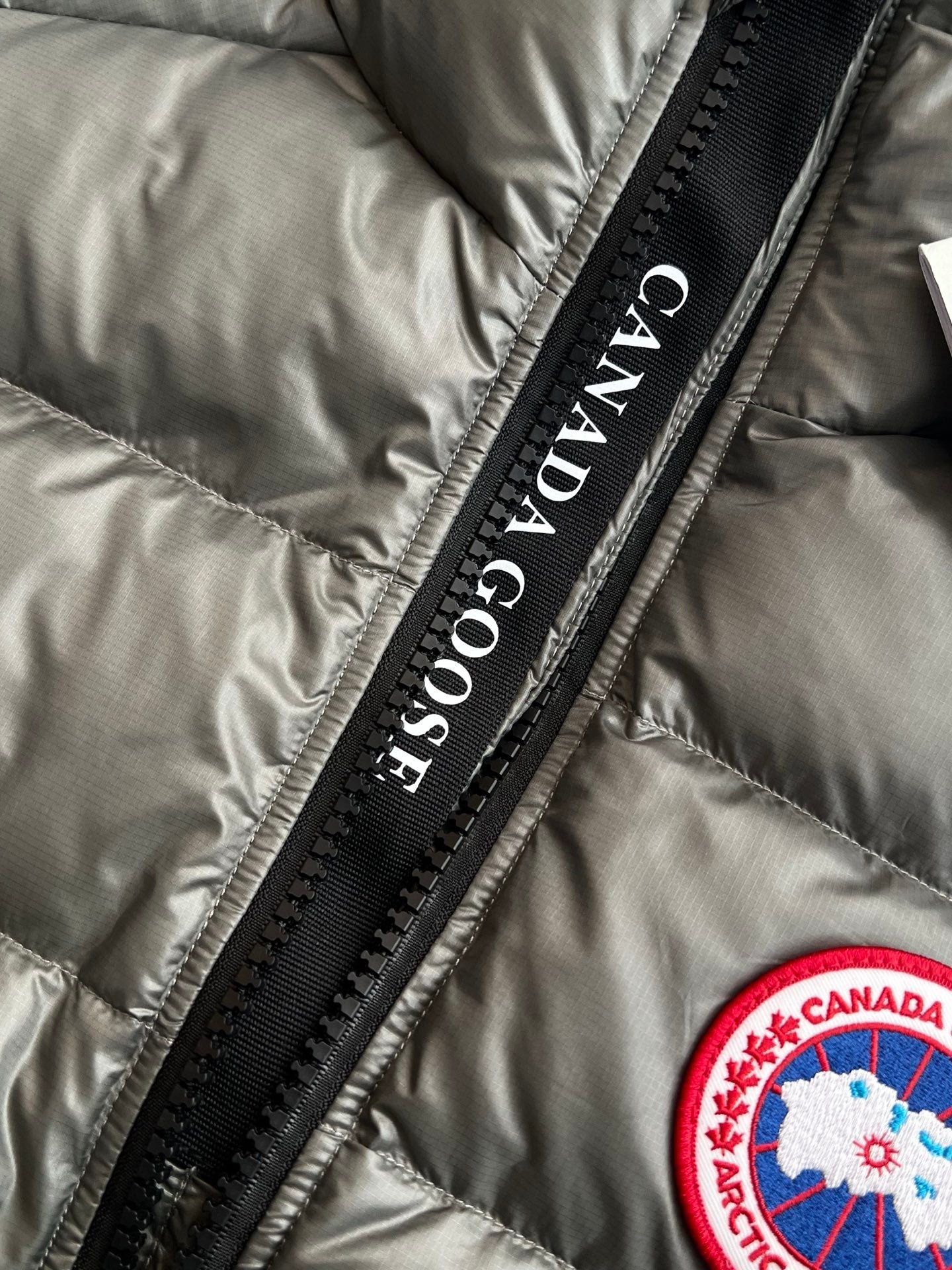CANADA G VEST
