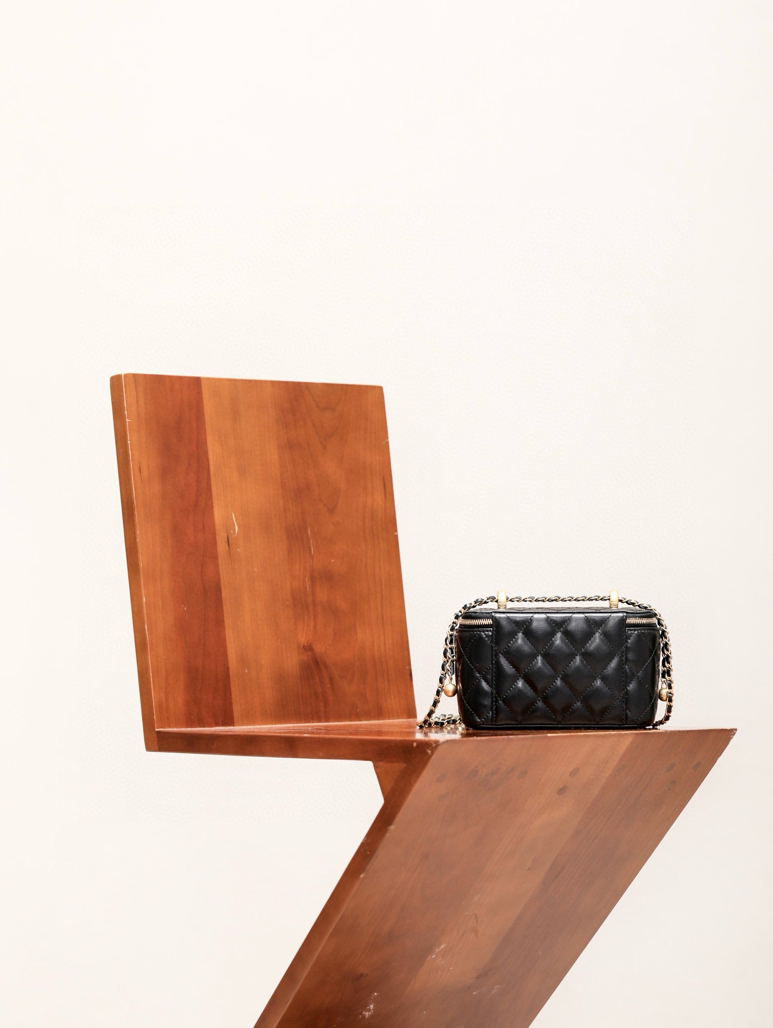 CC VANITY CASE BAG