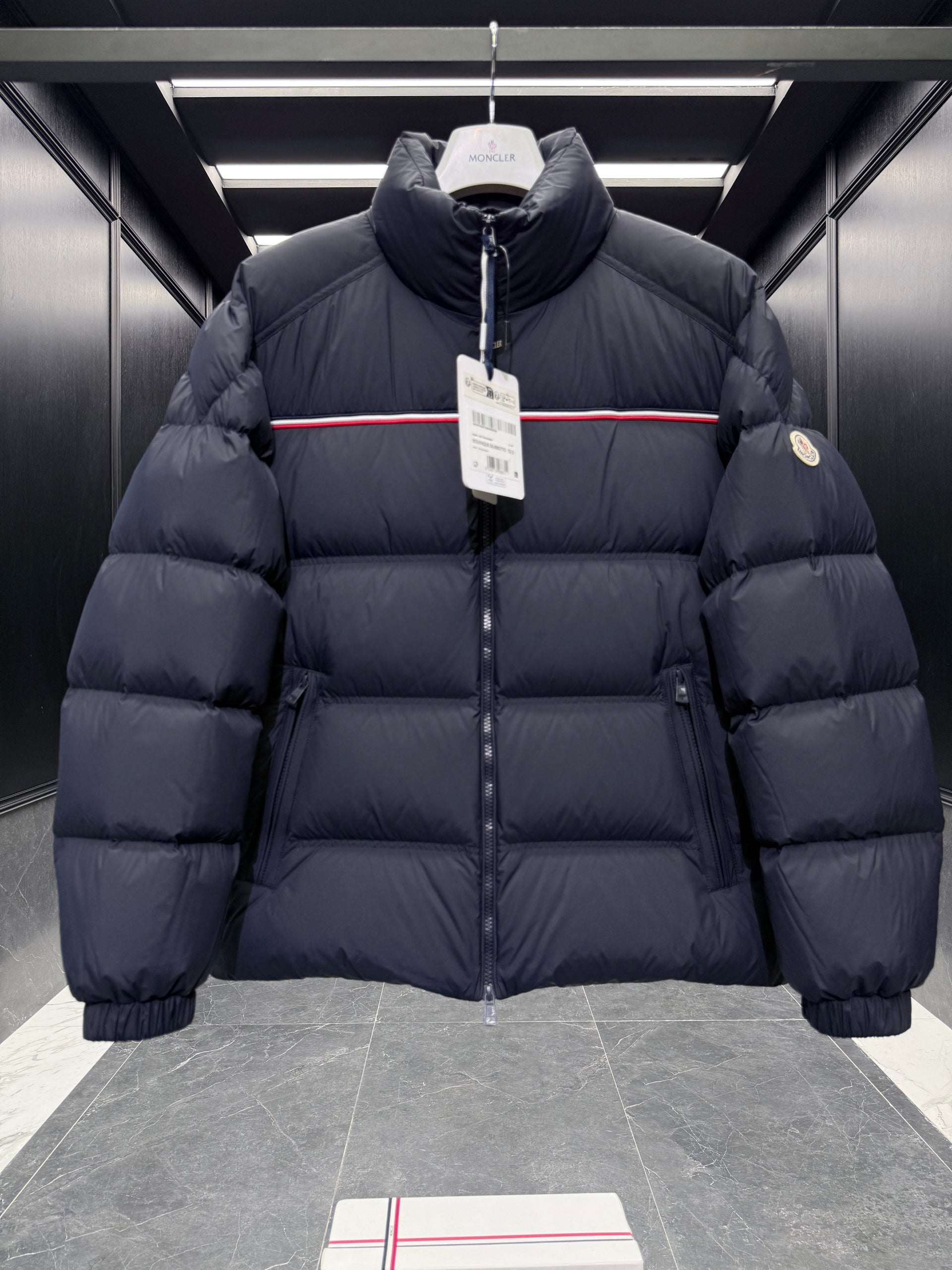 MONC BOUVAQUE JACKET