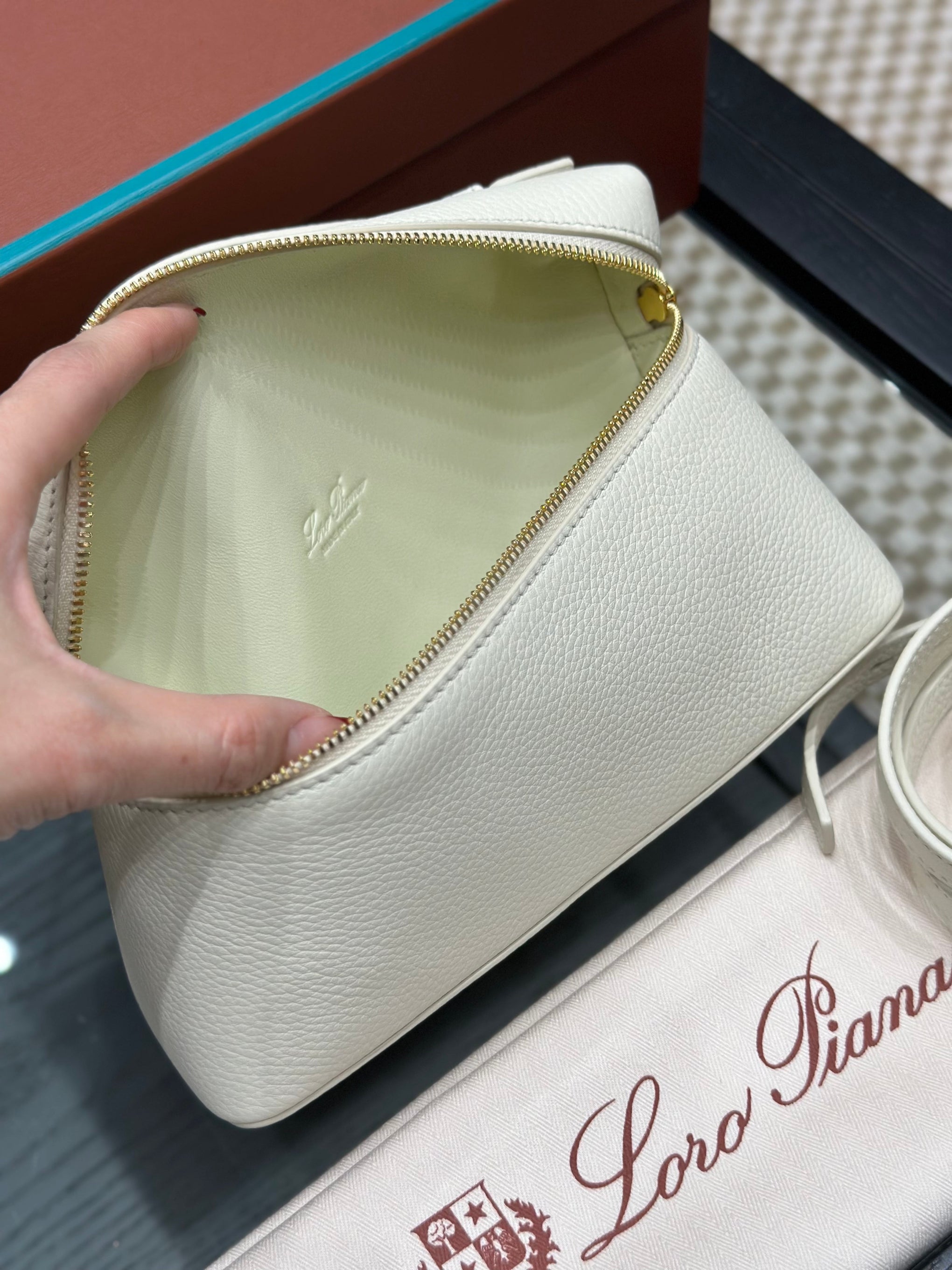 LORO P EXTRA POCKET L19 BAG