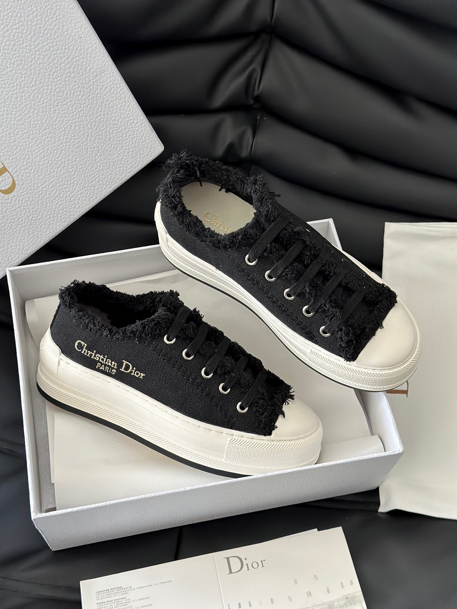 CD WALKIN SNEAKER