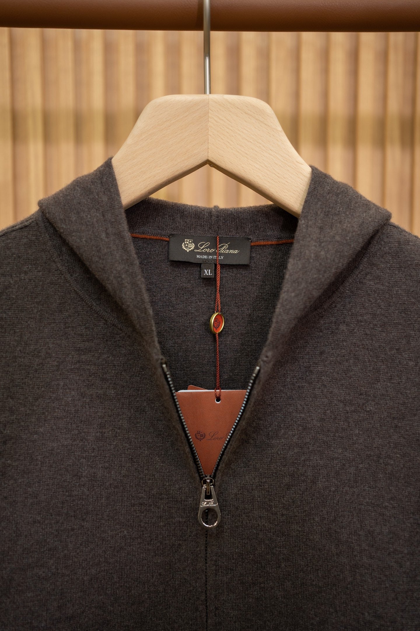 LORO P MERINO WOOL ZIP HOODIE