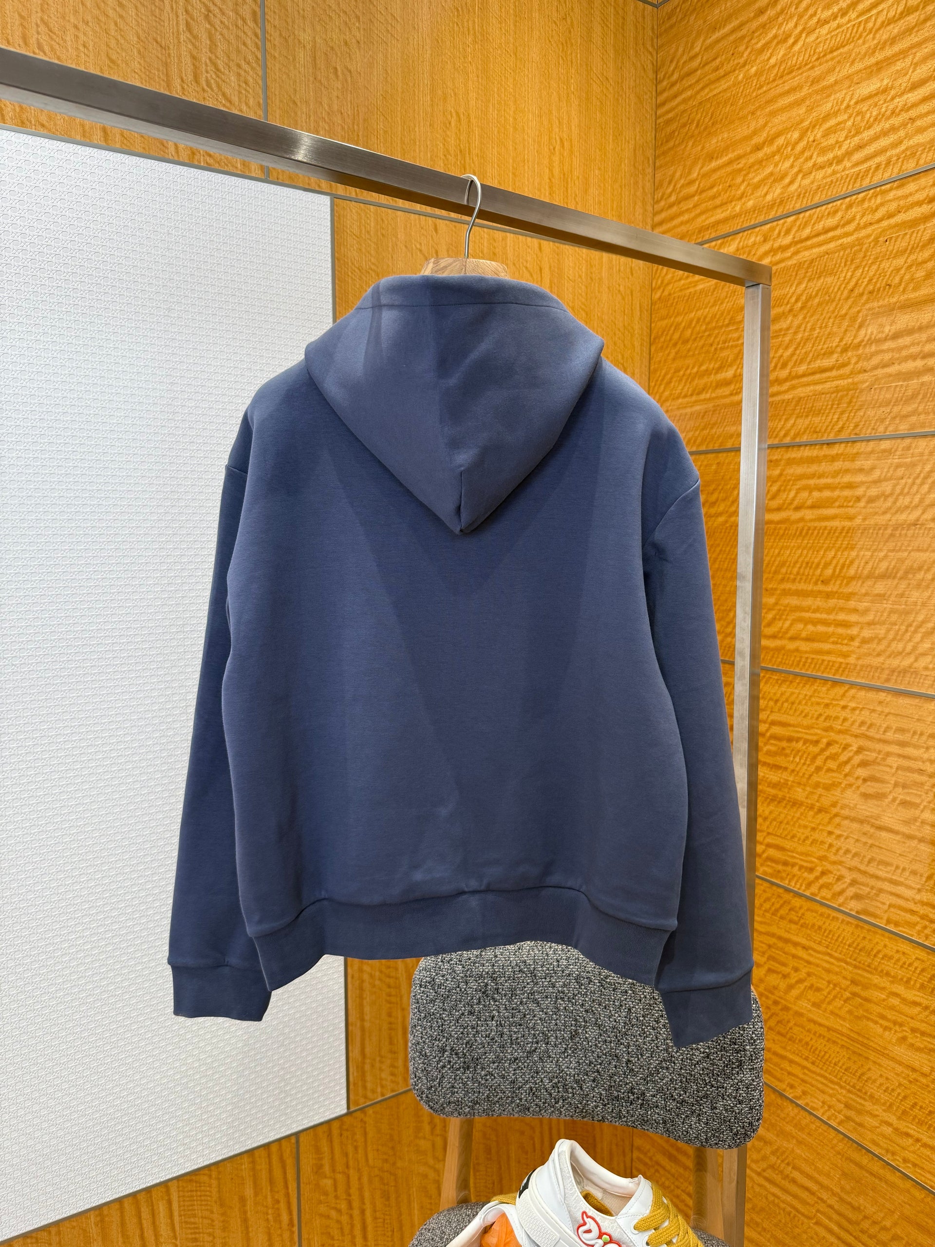 LOU ZIP HOODIE