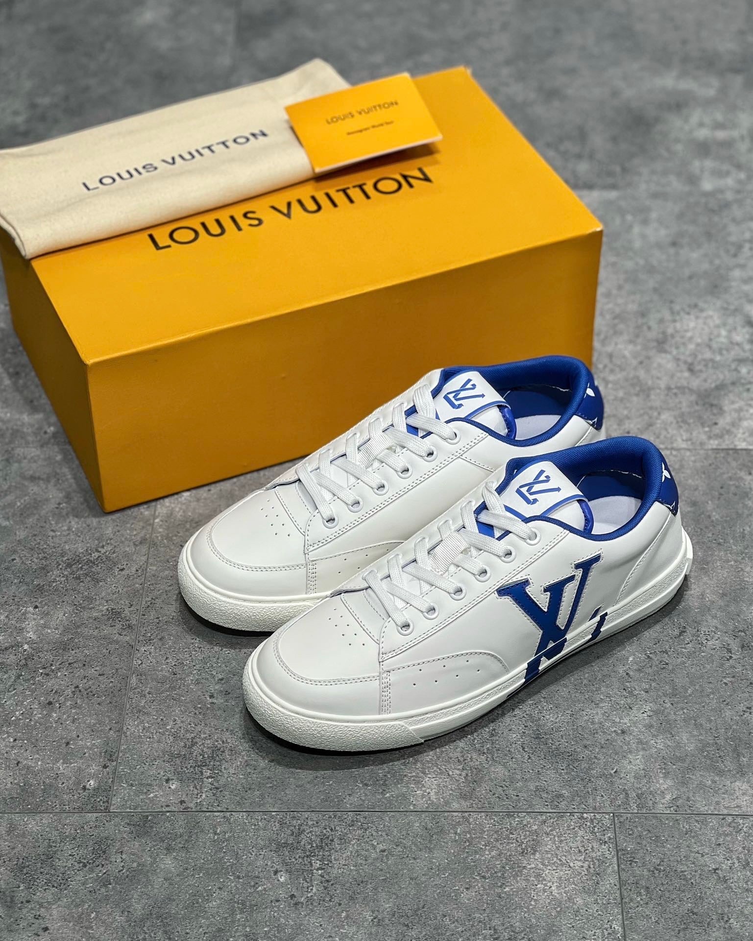 LOU TRAINERS