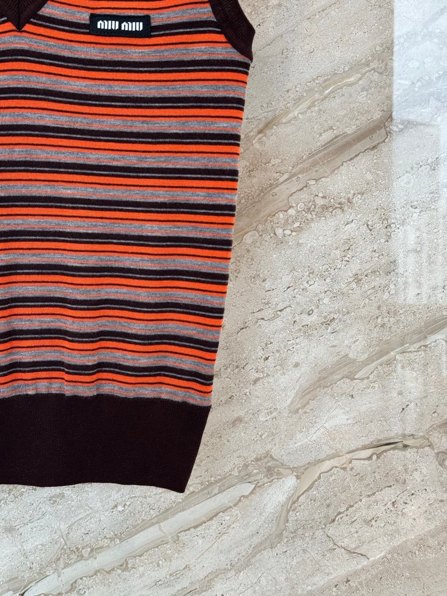 MIU M KNITTED VEST