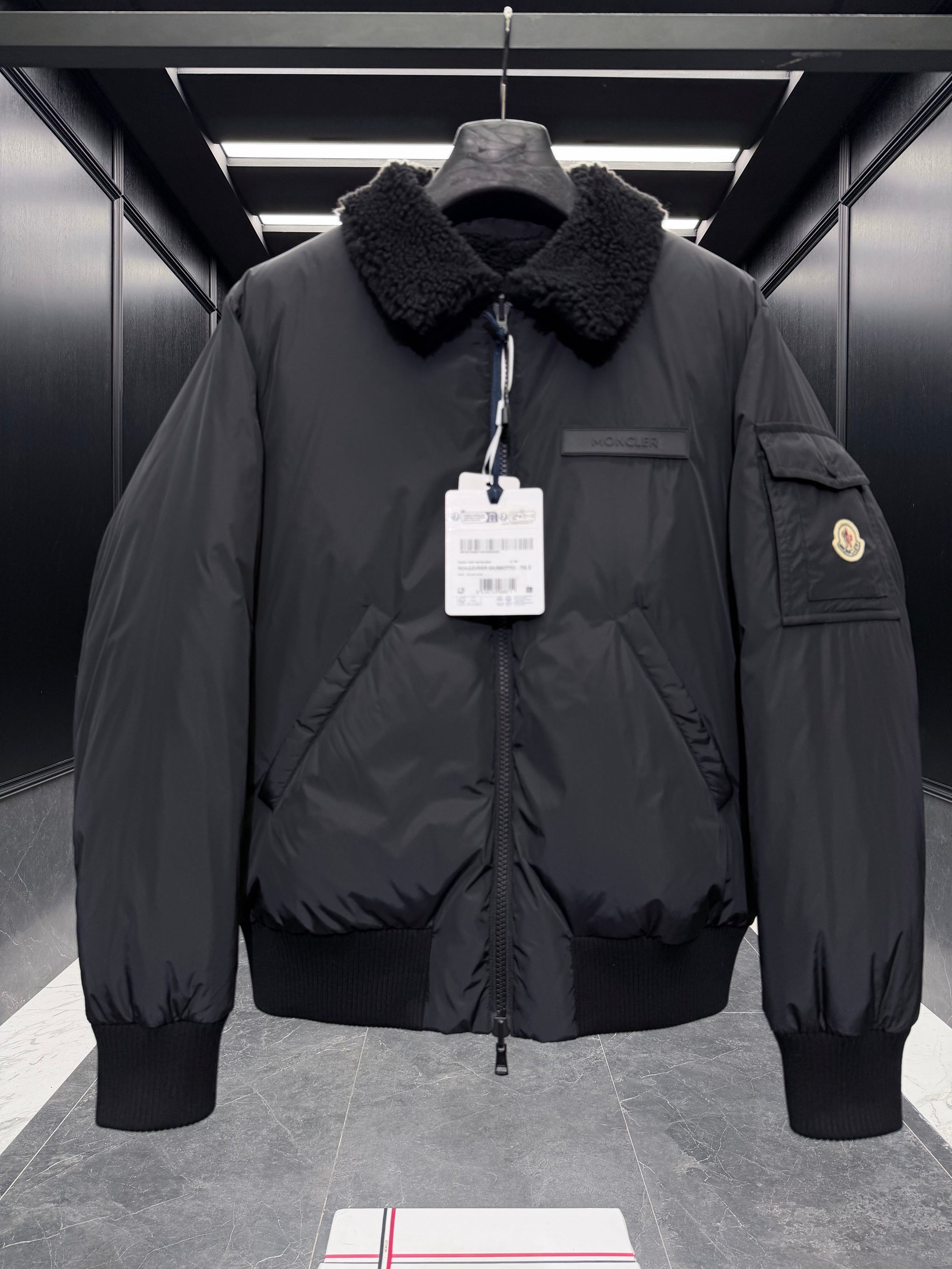 MONC MAULEVRIER JACKET