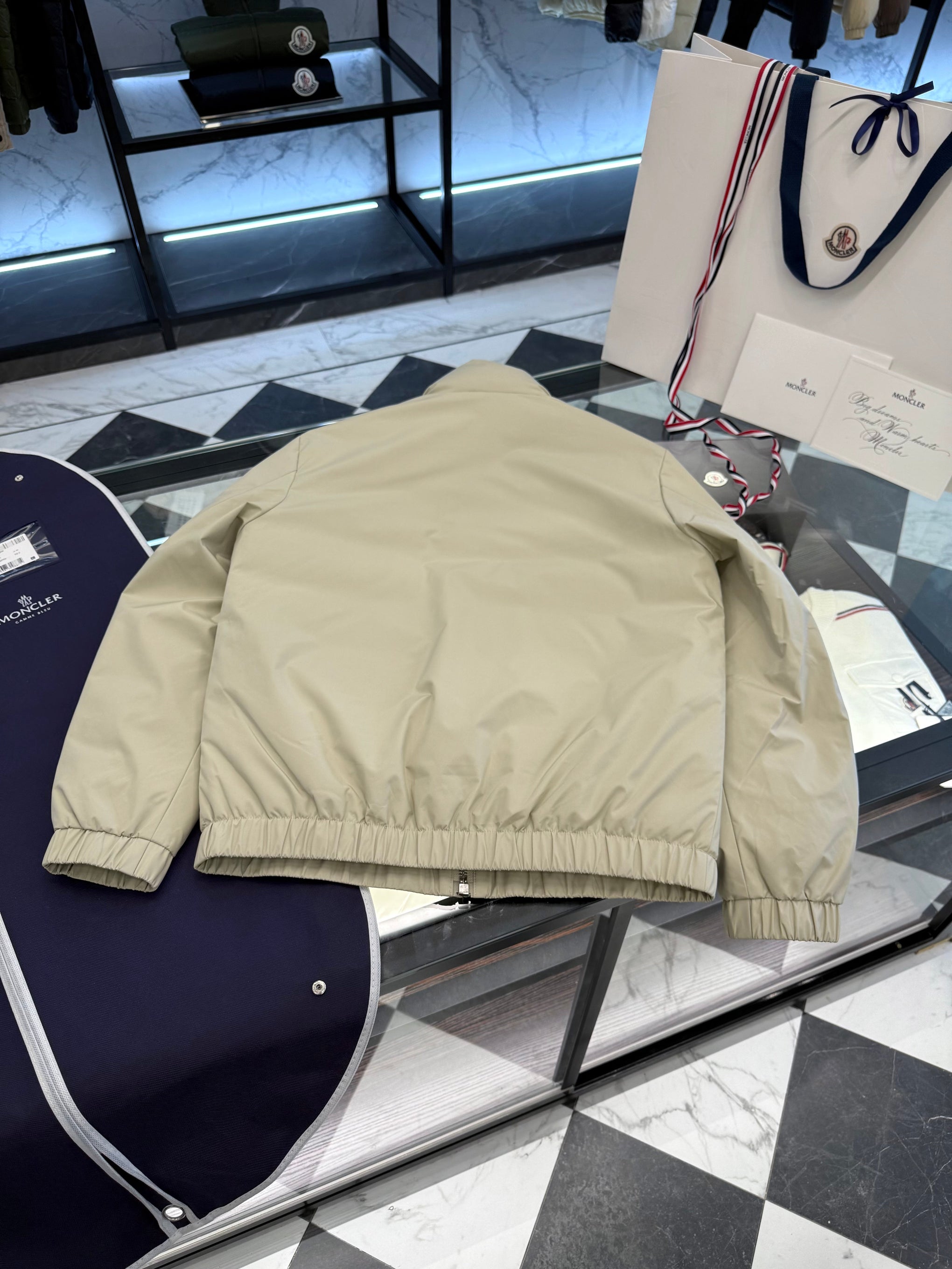 MONC LUSERNA JACKET