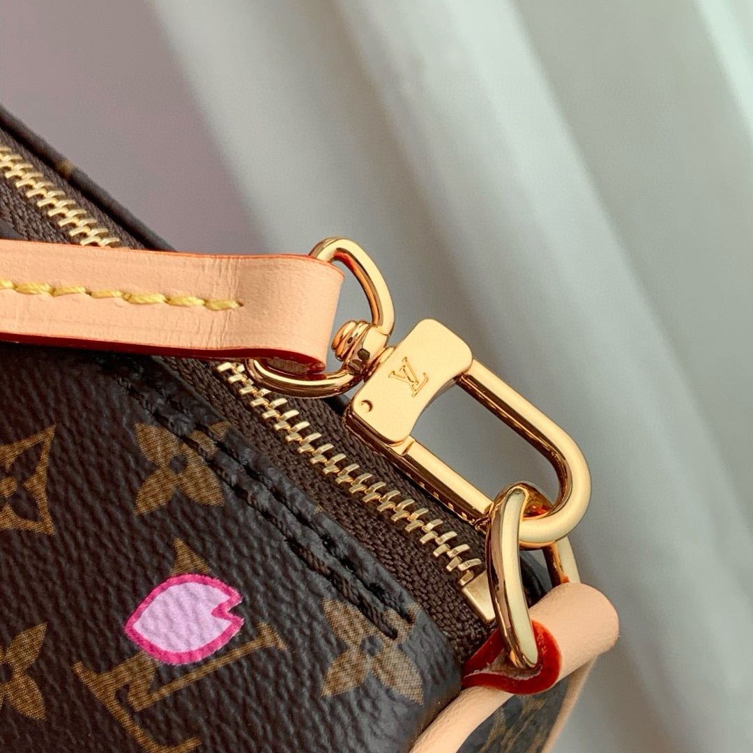 LOU x MURAKAMI PAPILON BAG