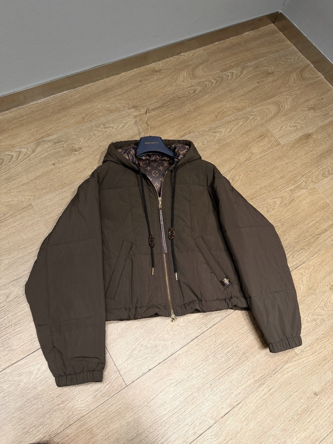 LOU JACKET
