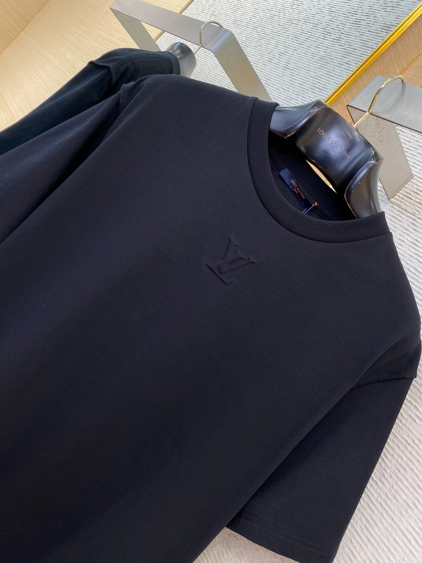 LOU T-SHIRT
